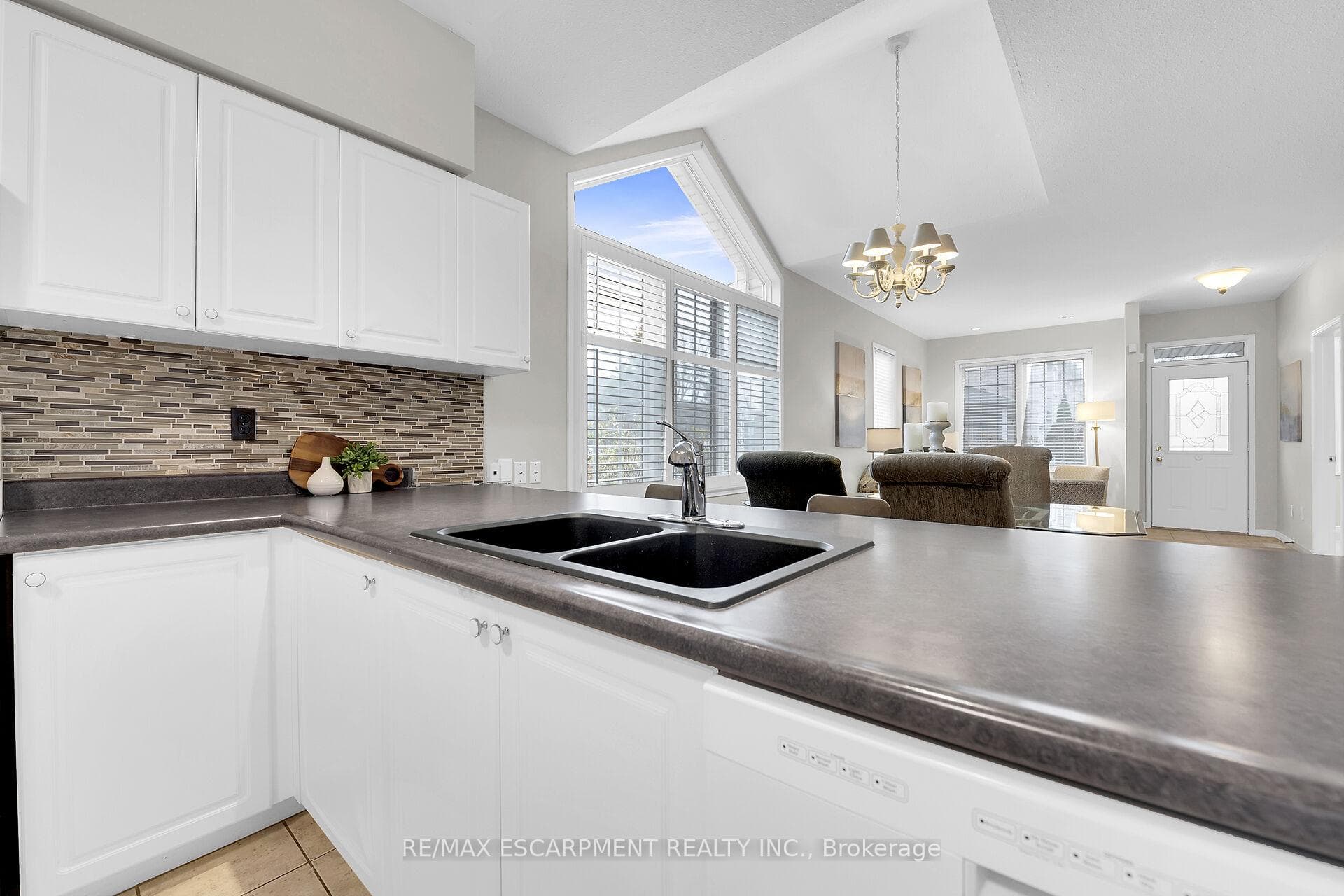 81 Valridge Drive Unit 8 photo 15