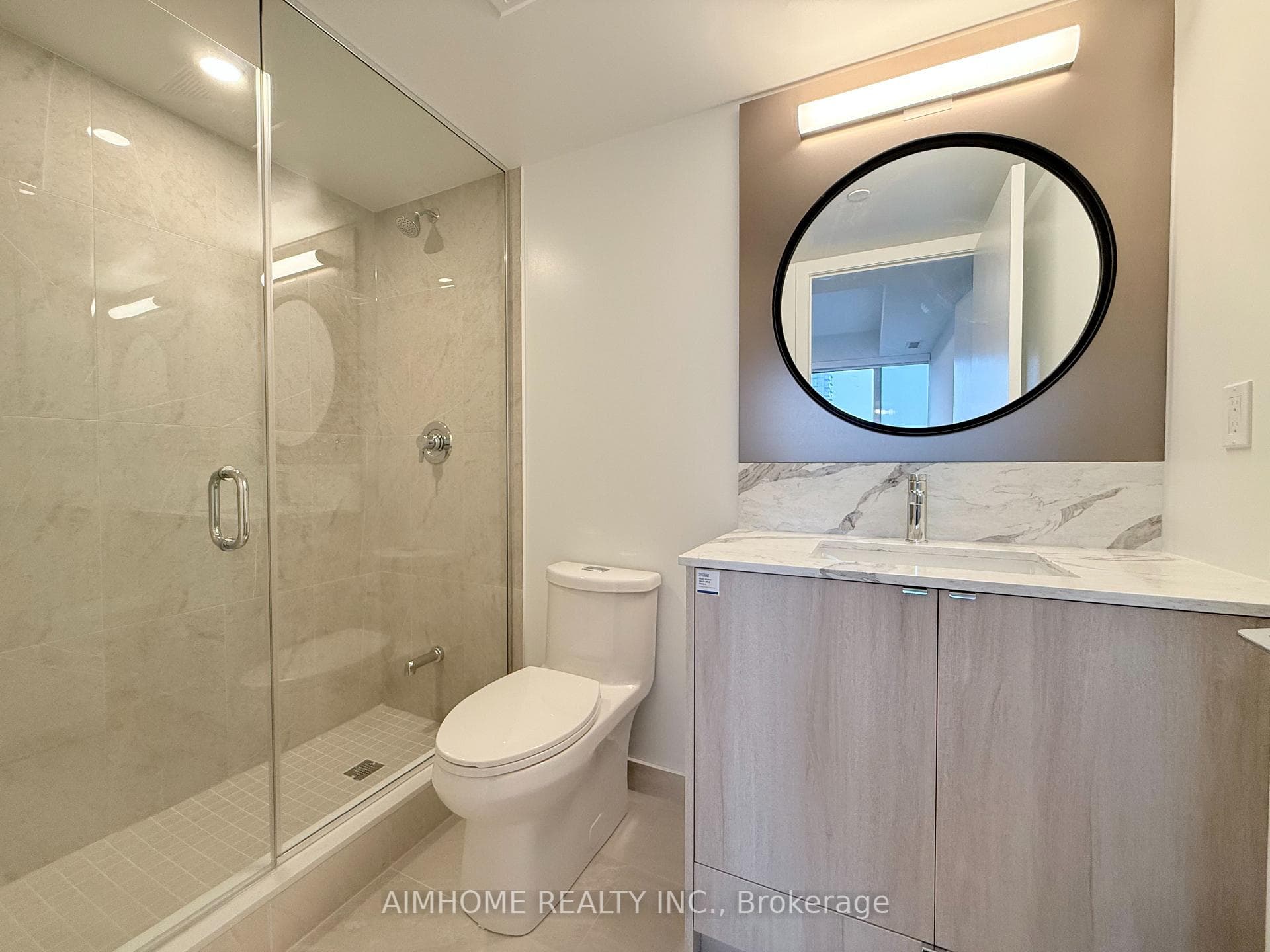 771 Yonge Street Unit 1606 photo 16