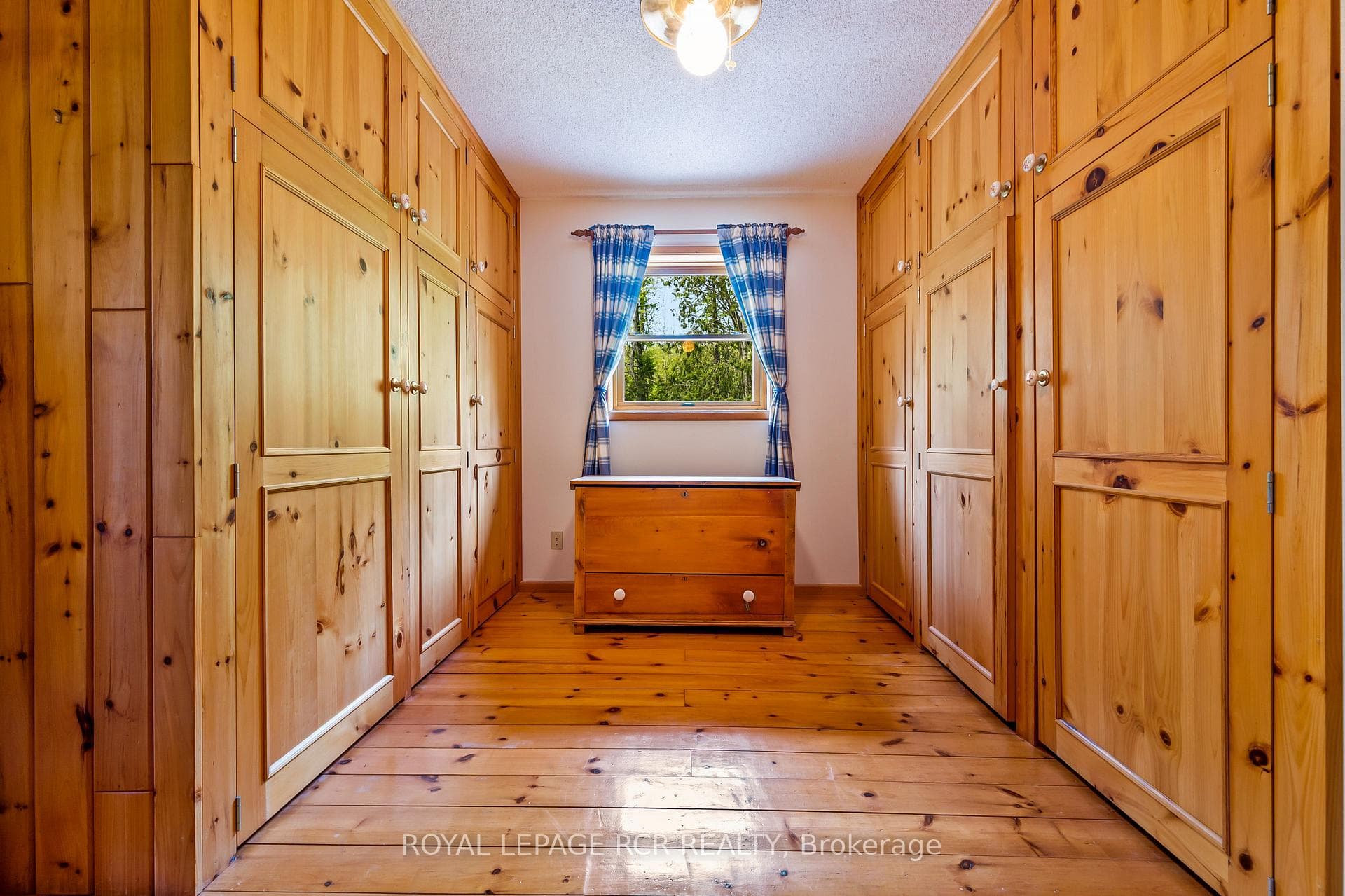 304 Dominion Street photo 26