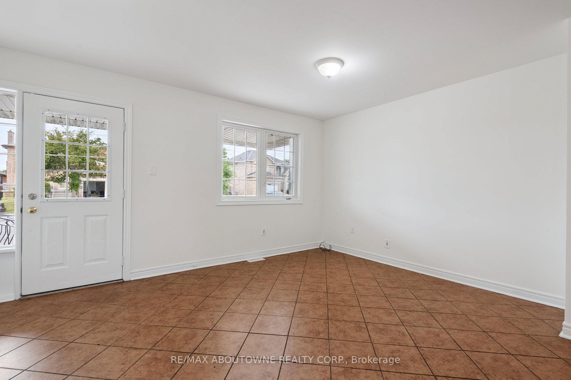 37 Brome Road photo 9