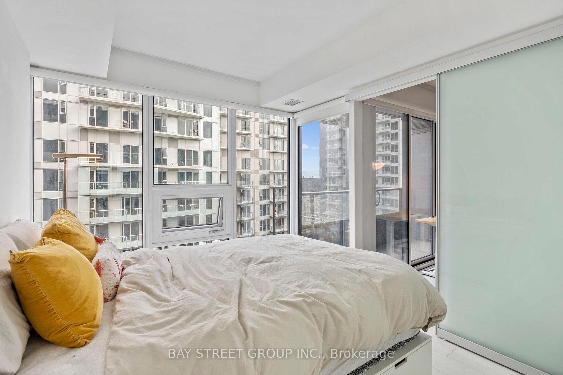 19 Western Battery Road Unit 3301 photo 19