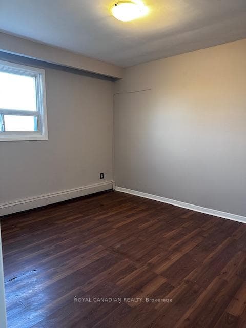 13669 Humberstation Road Unit Main photo 4