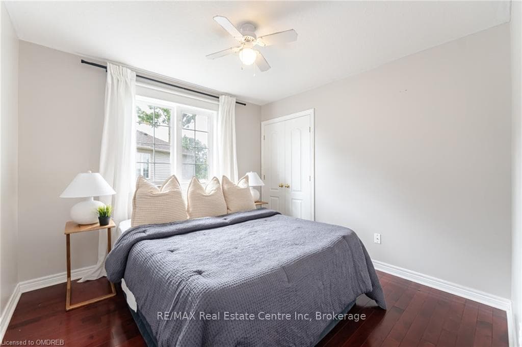 96 GOLDENVIEW Court photo 32