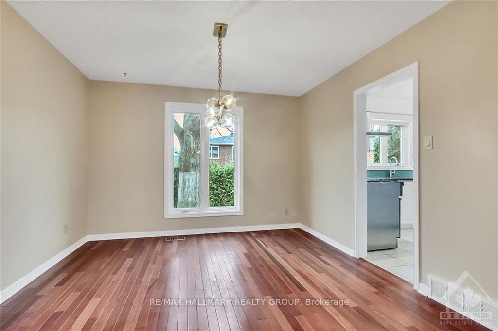 55 FIFESHIRE Crescent photo 8