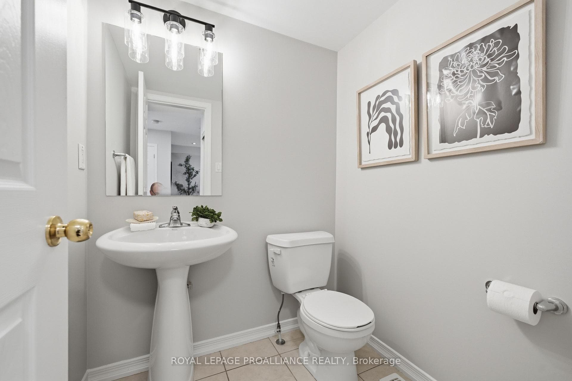 23 Courvier Crescent photo 14