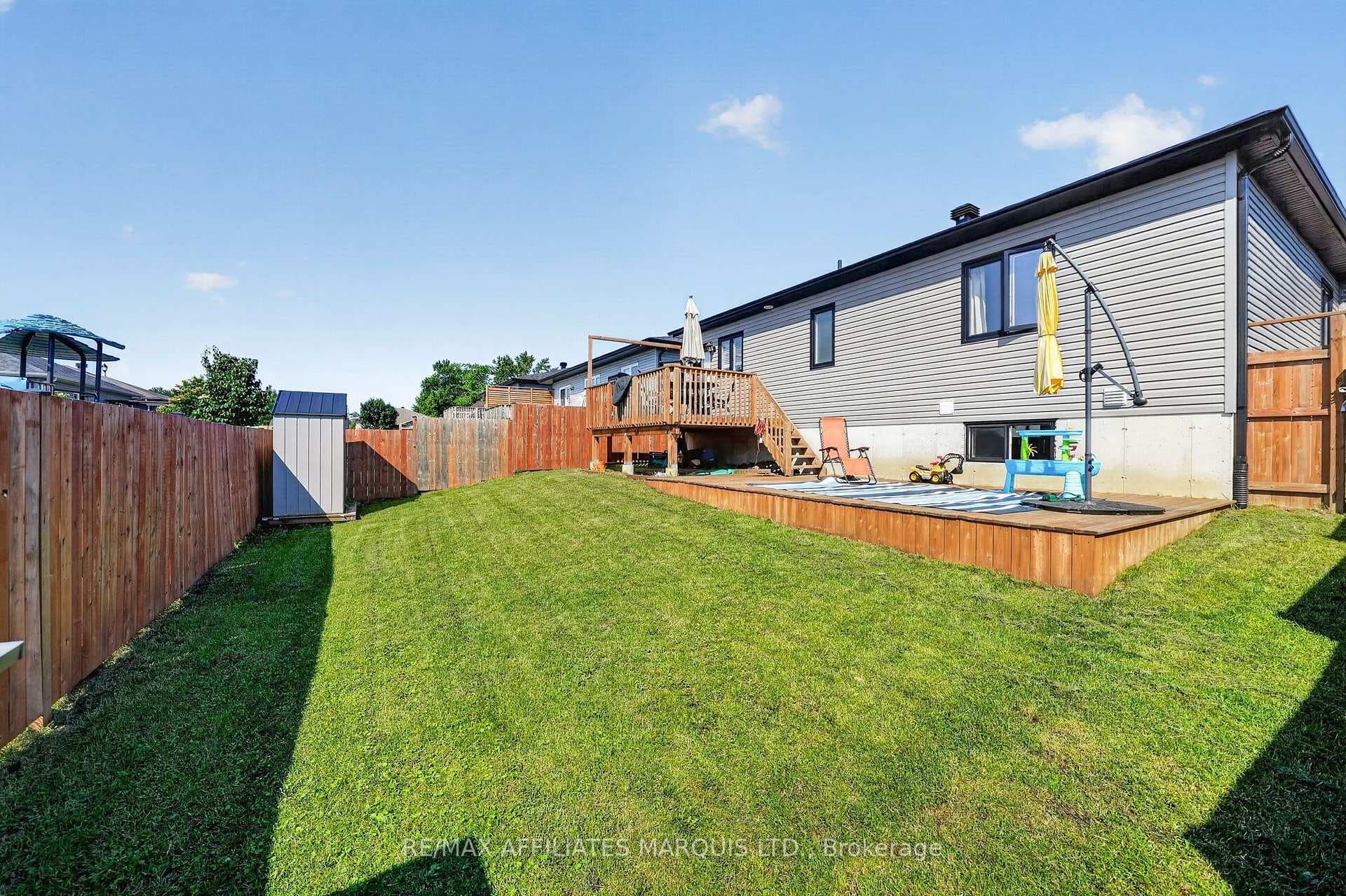 183 Emily Jade Crescent photo 34