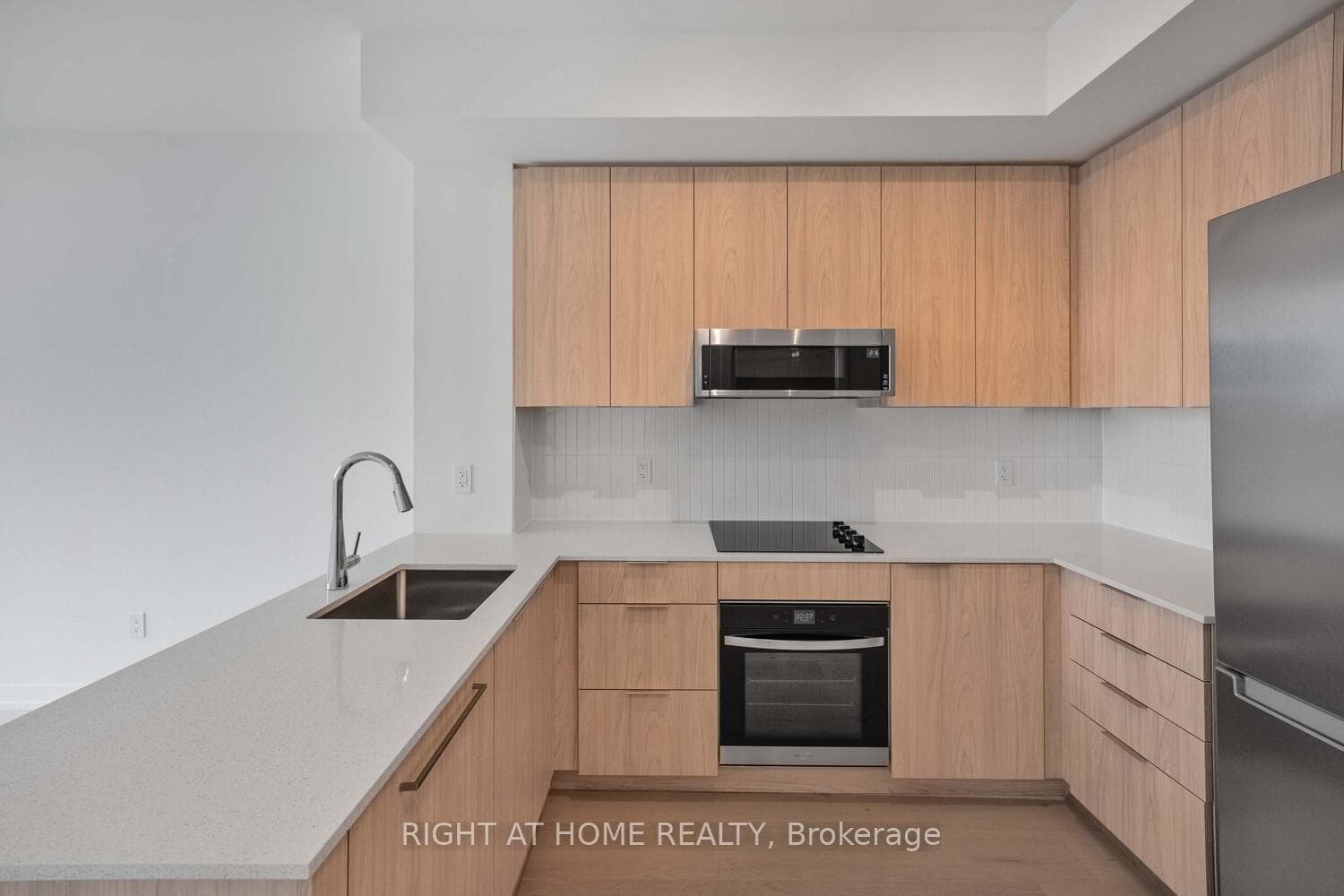 2501 Saw Whet Boulevard Unit 606 photo 13