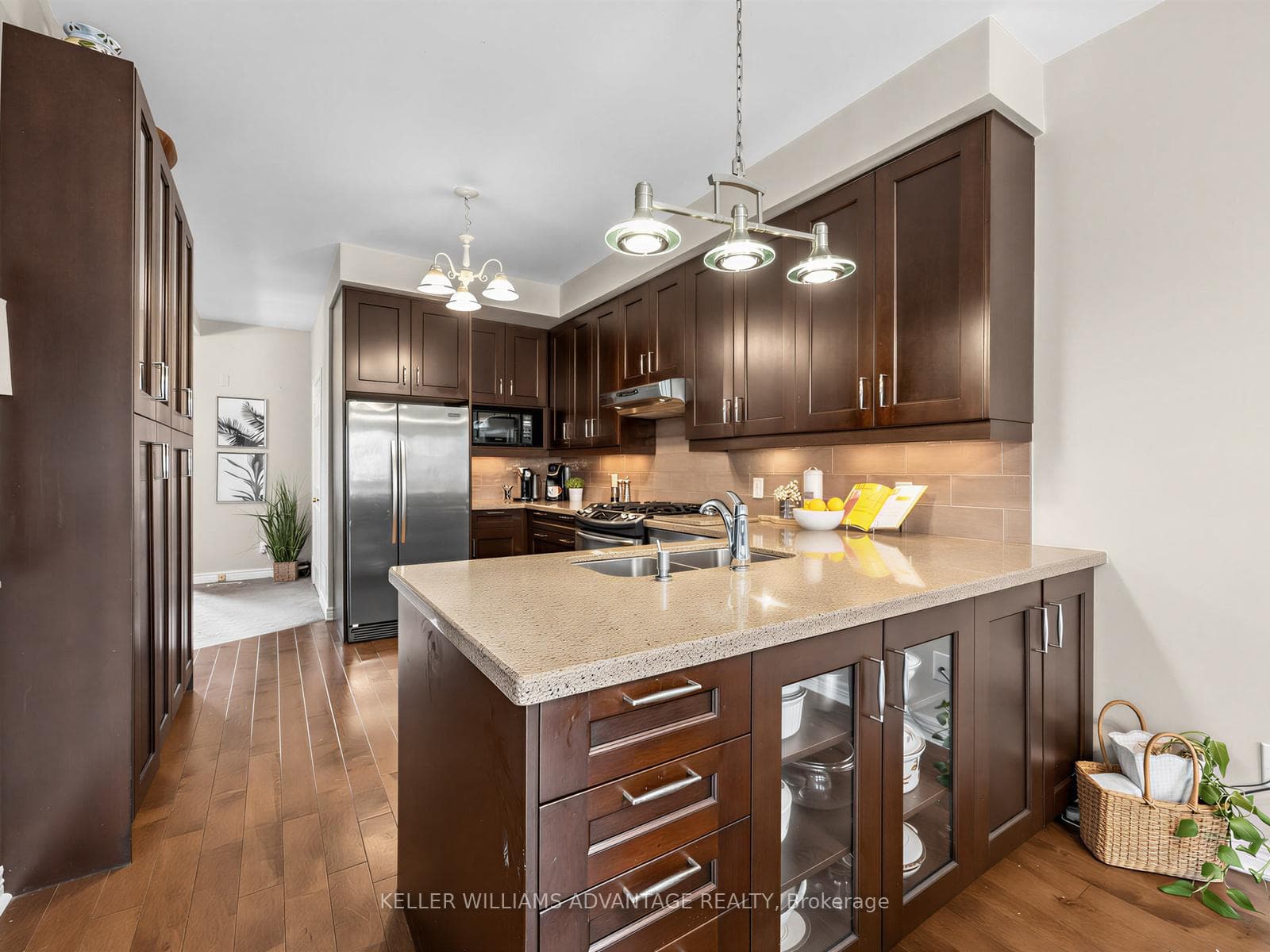 98 Coalport Drive photo 8
