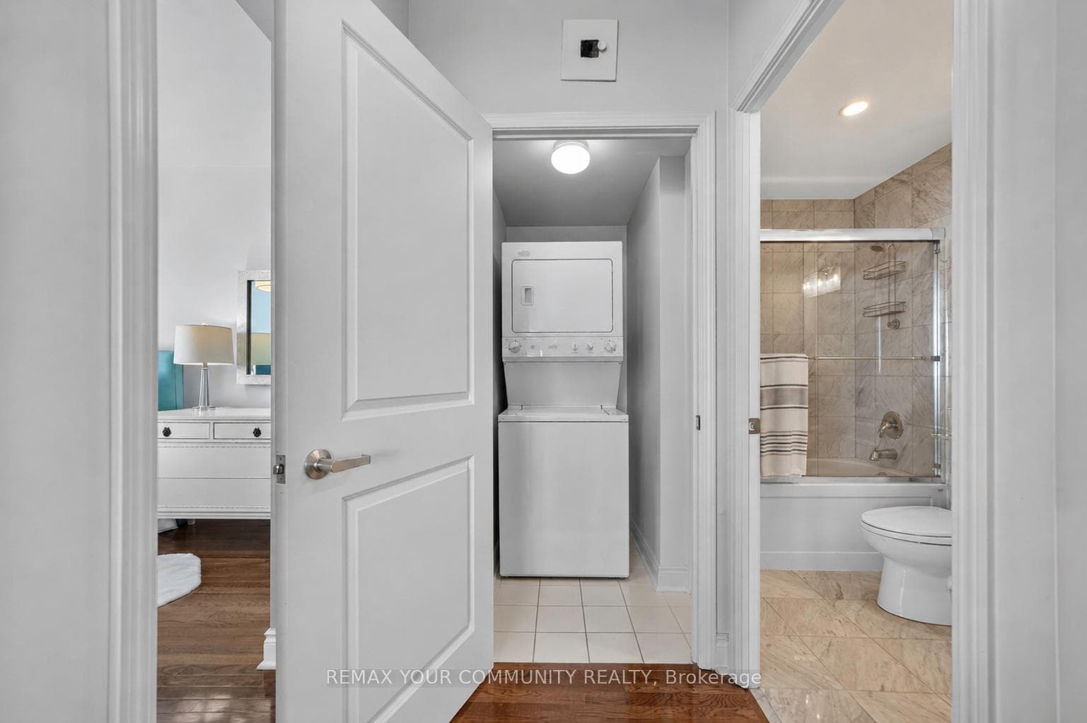 1910 Lake Shore Boulevard Unit 1108 photo 18