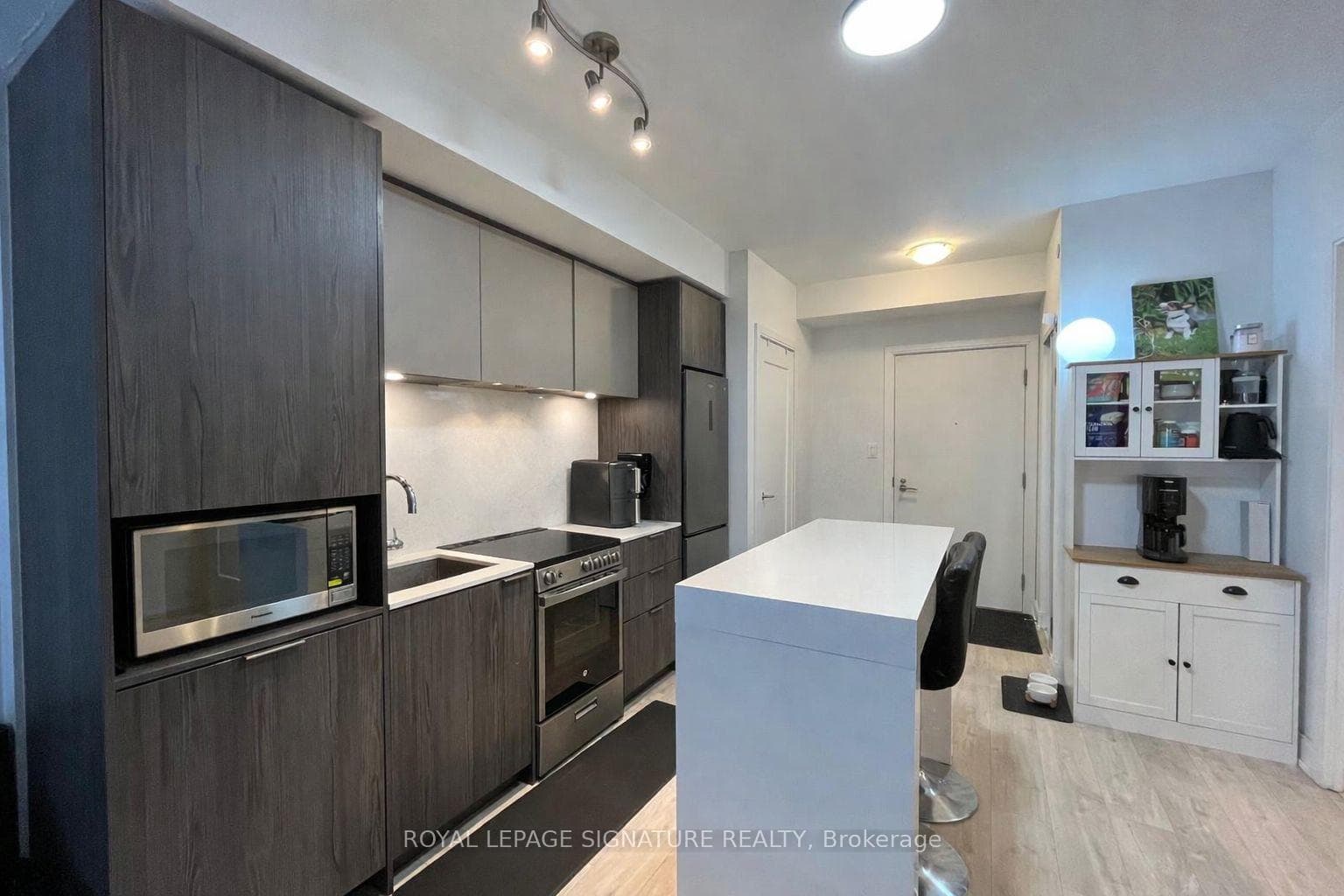 70 Annie Craig Drive Unit 303 photo 2