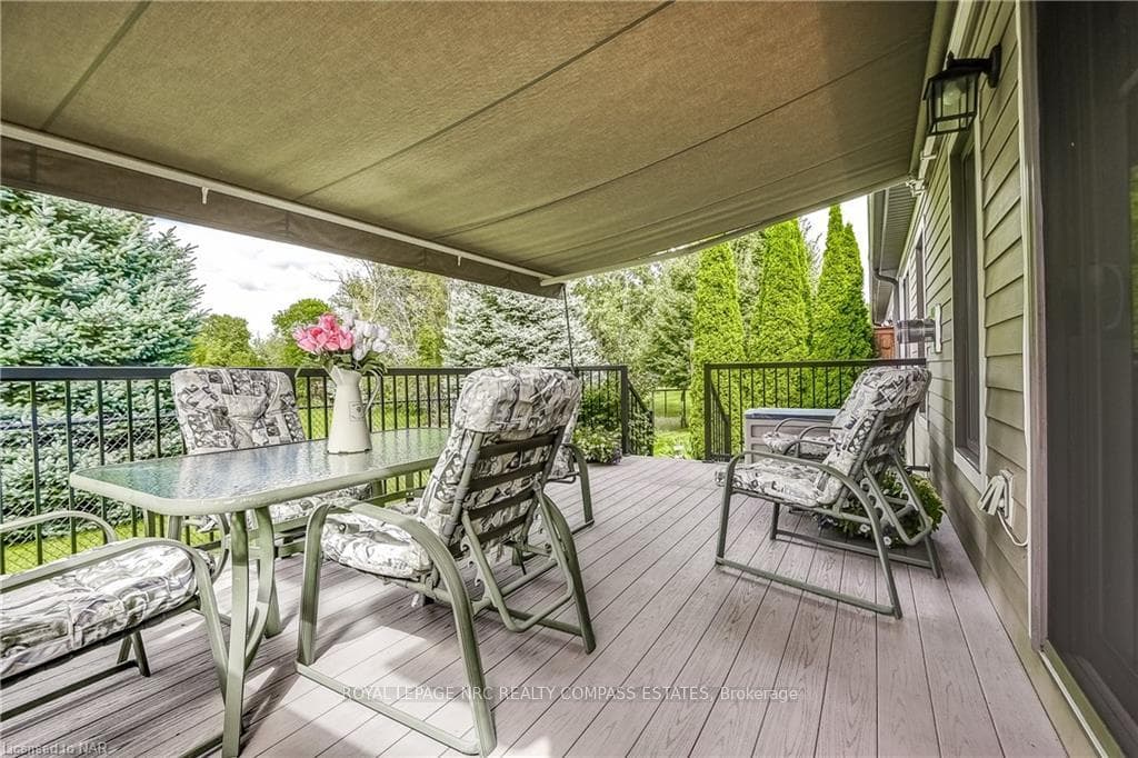 8 COBBLESTONE Drive photo 28