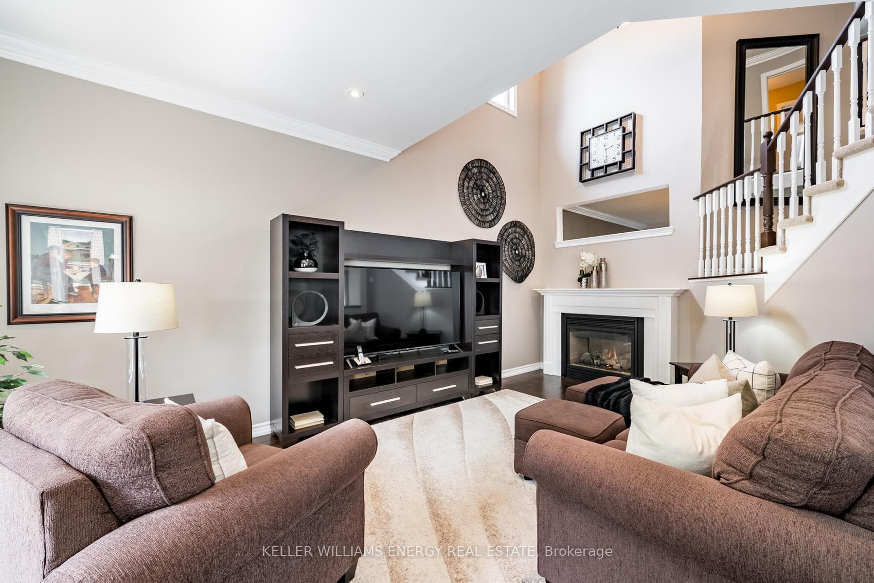 660 Ormond Drive photo 9