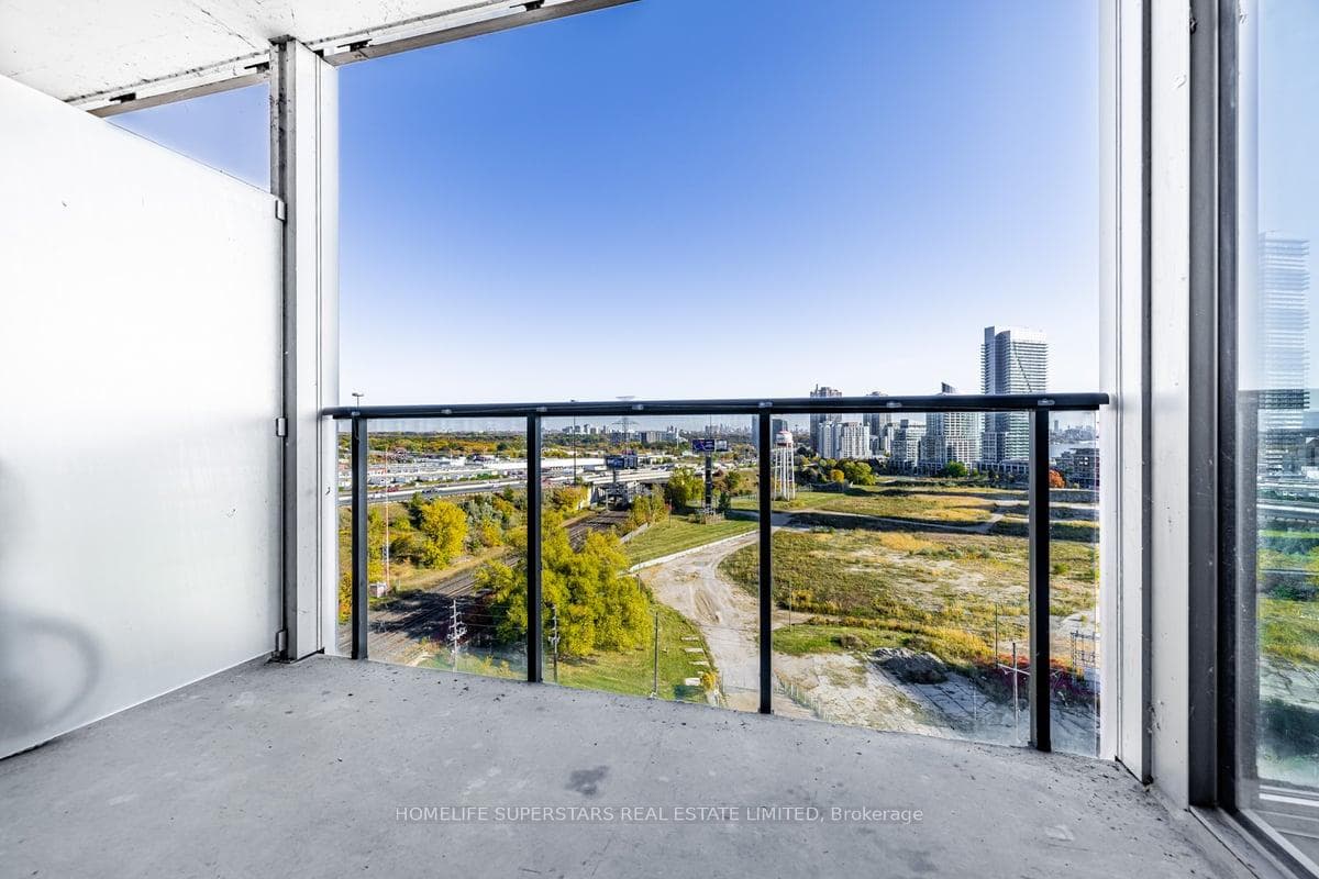 90 Park Lawn Road Unit 1509 photo 19