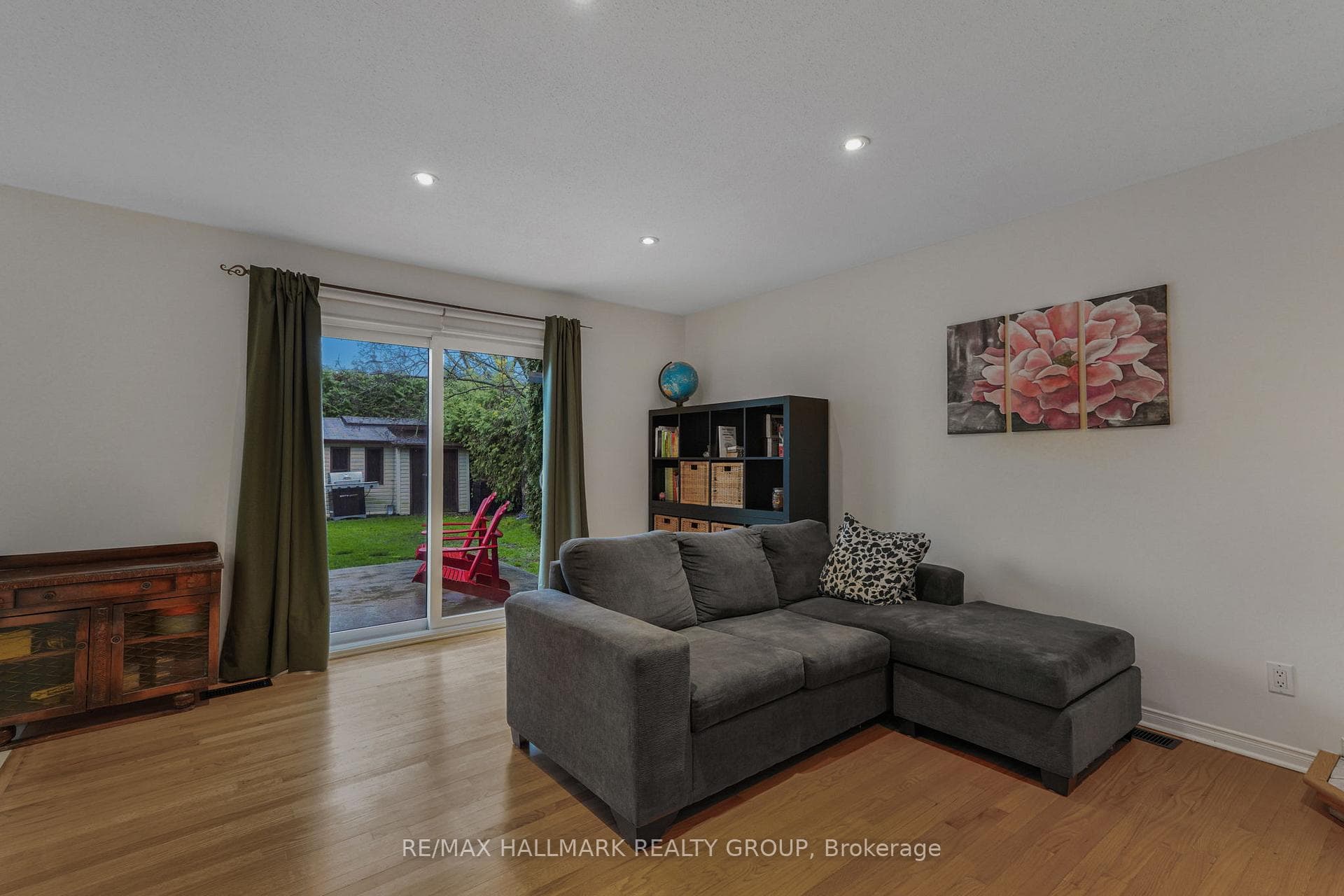 3327 Descotes Circle photo 20