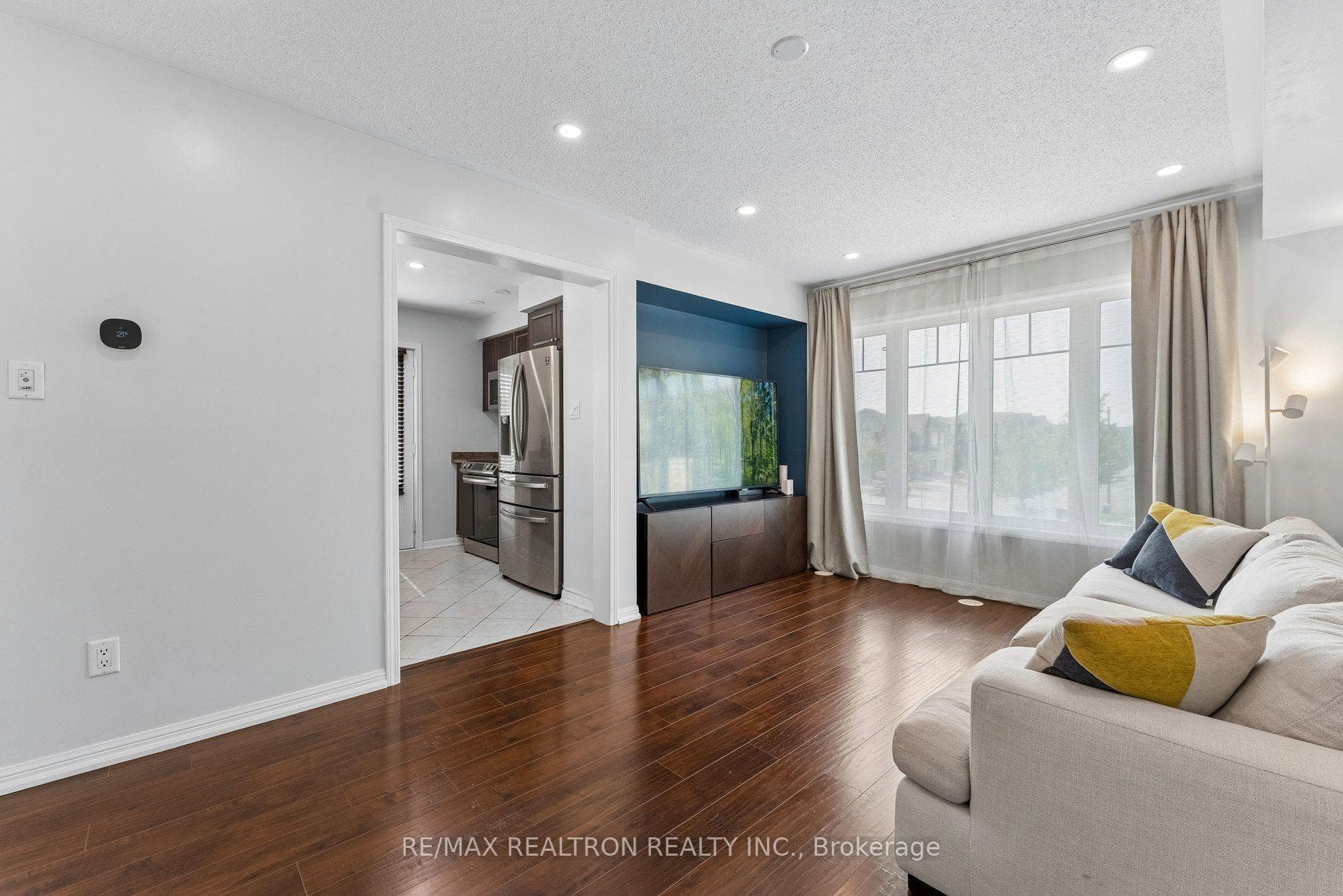800 Fowles Court photo 27