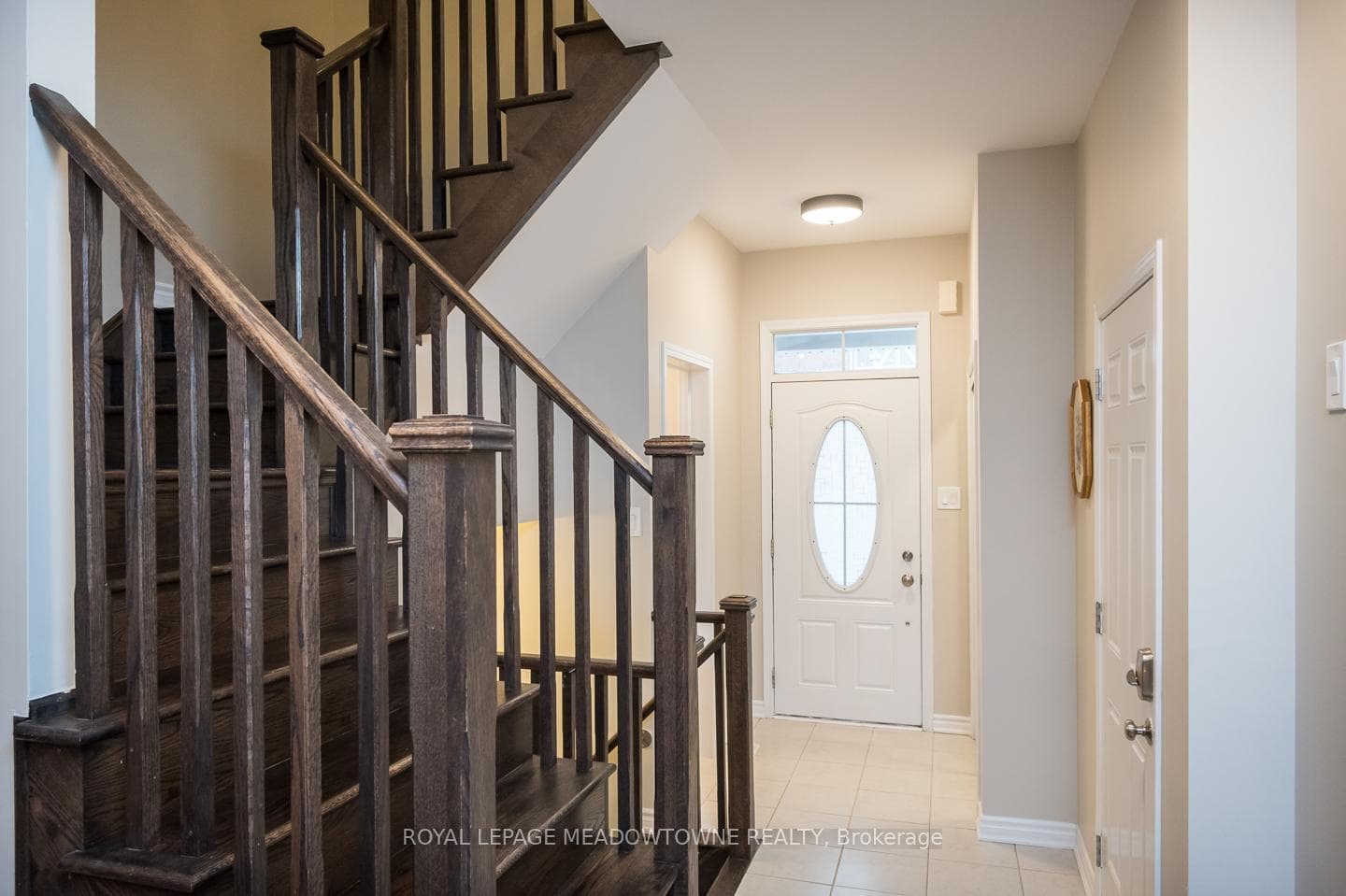 1667 Clitherow Street photo 6
