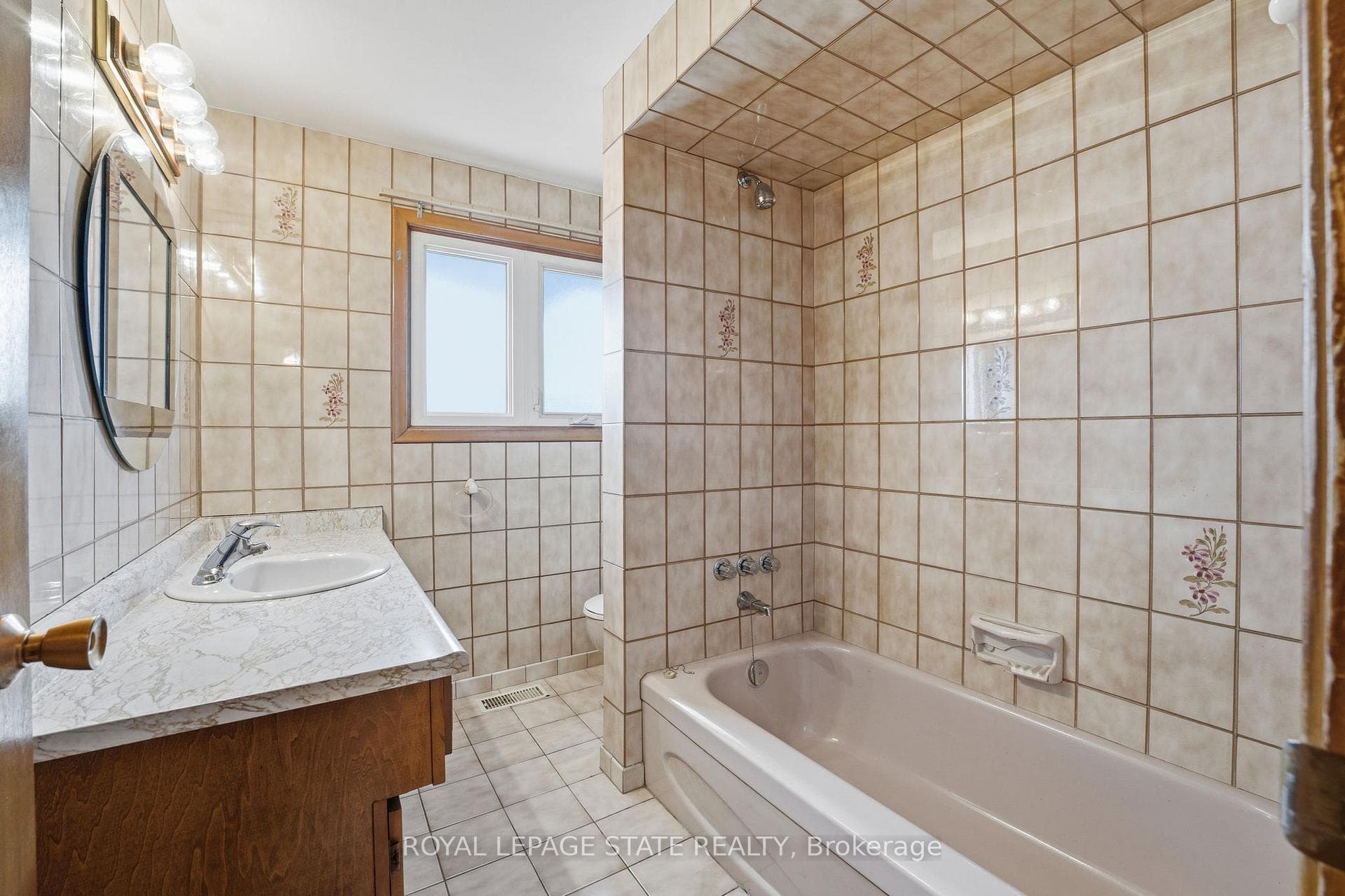 156 Kentley Drive photo 19