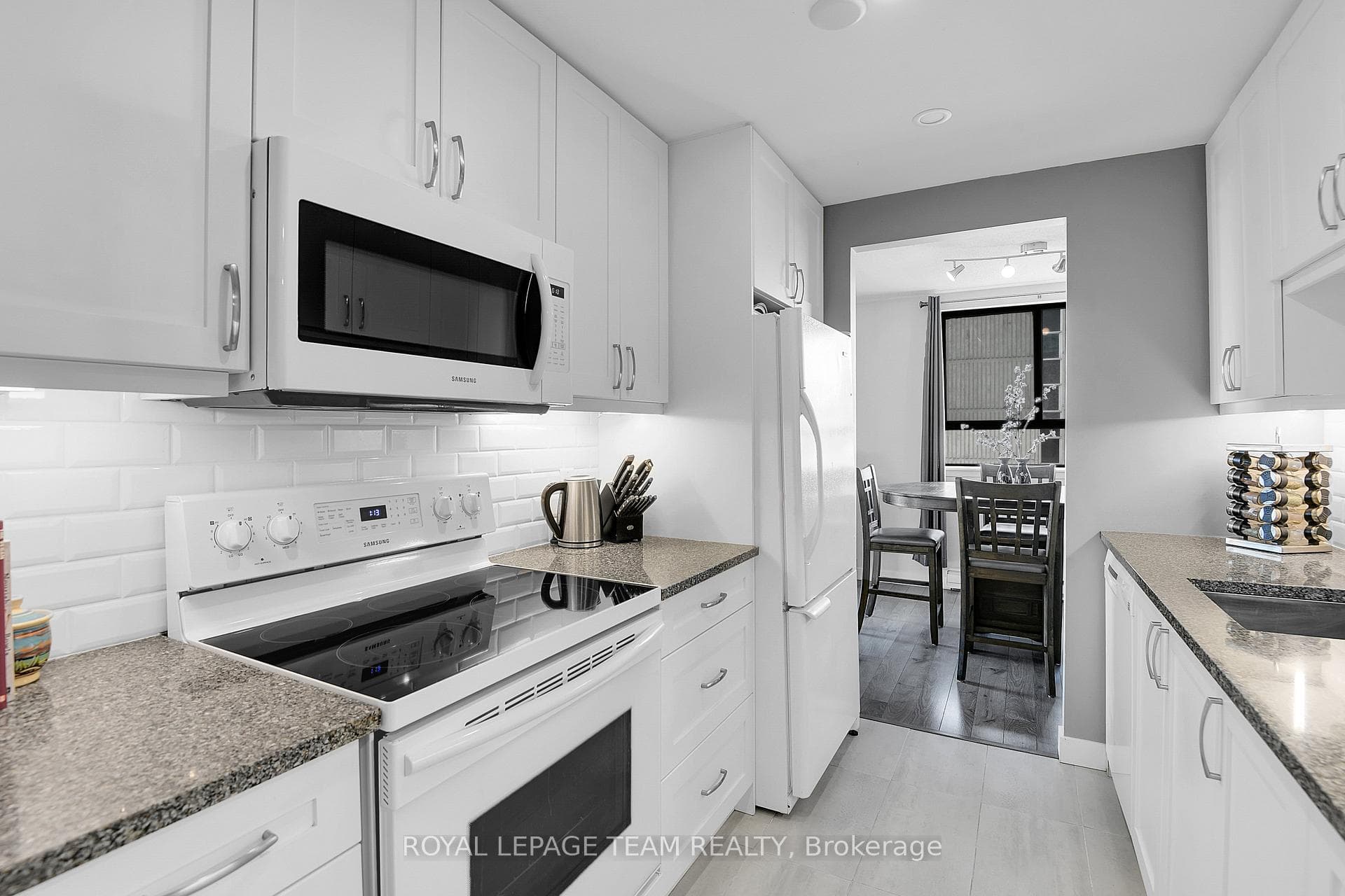 470 Laurier Avenue Unit 1407 photo 21