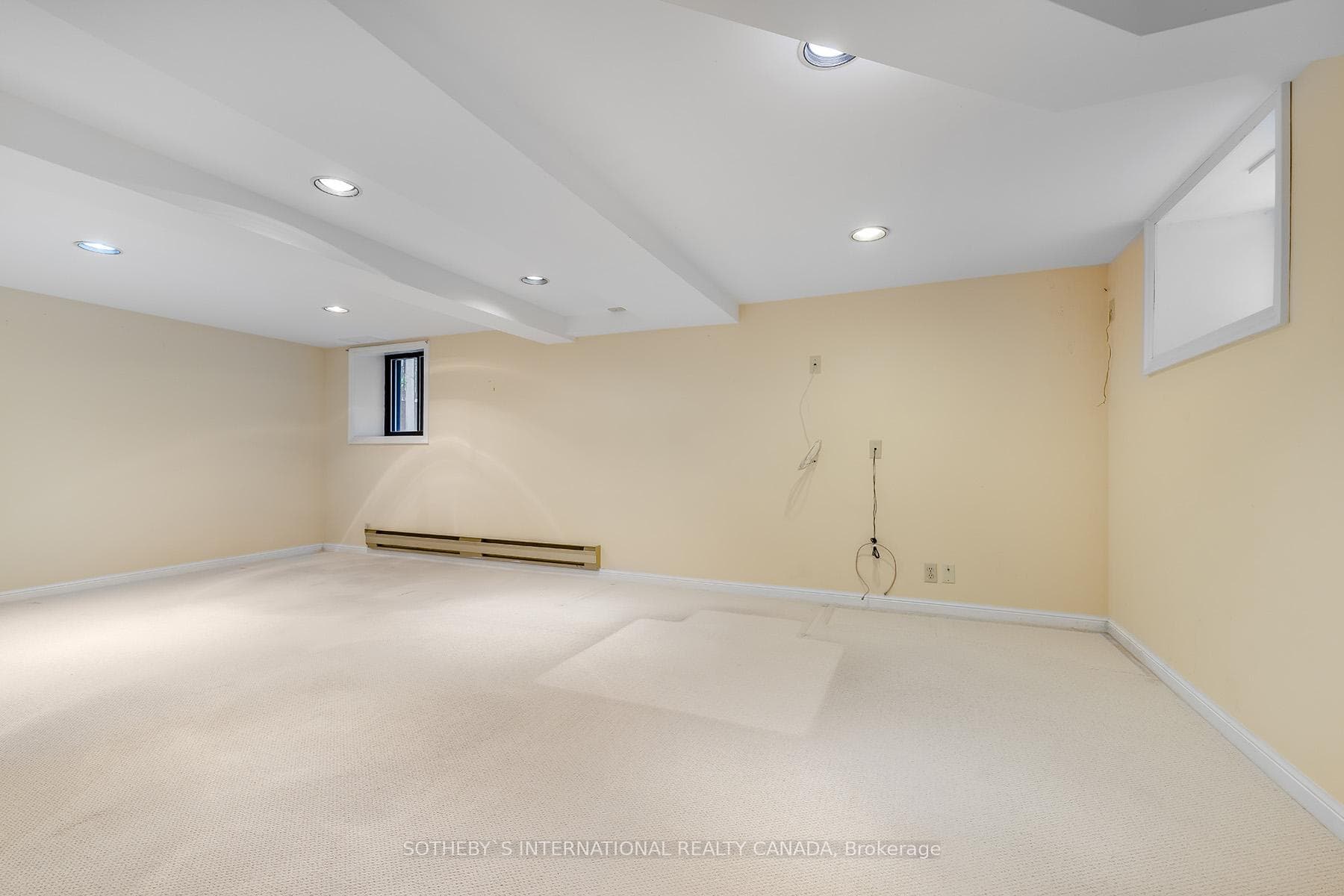 Versatile lower level recreation room