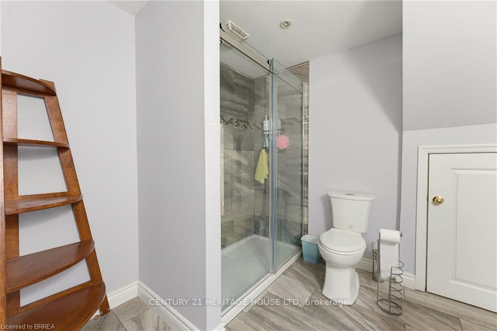 125 Whitlaw Way photo 18