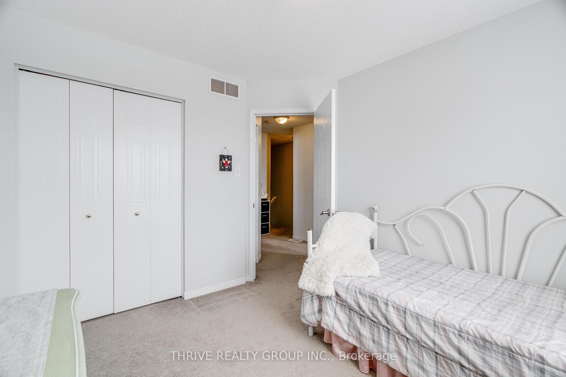 1803 Bloom Crescent photo 20