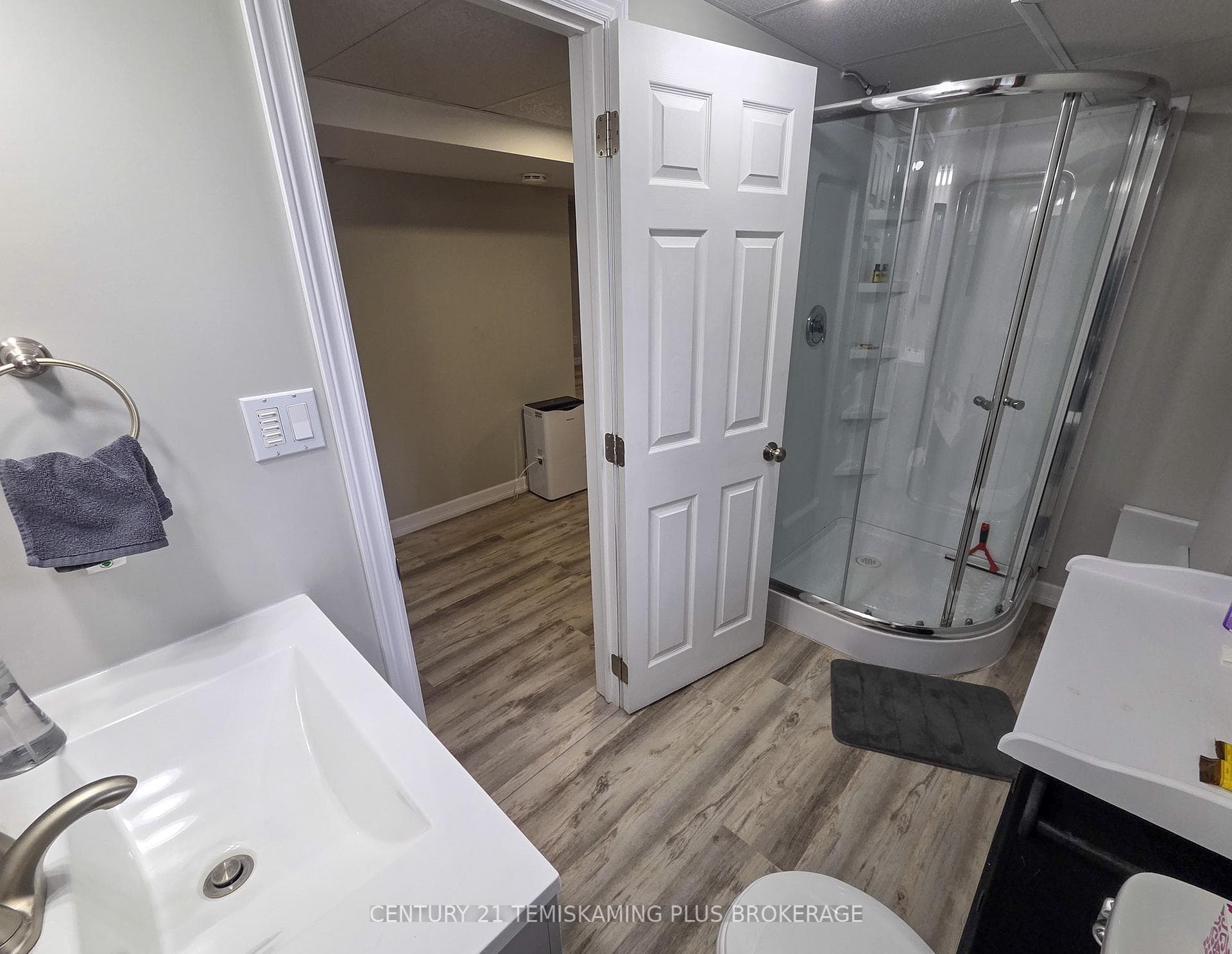 254 Laurette Street photo 28