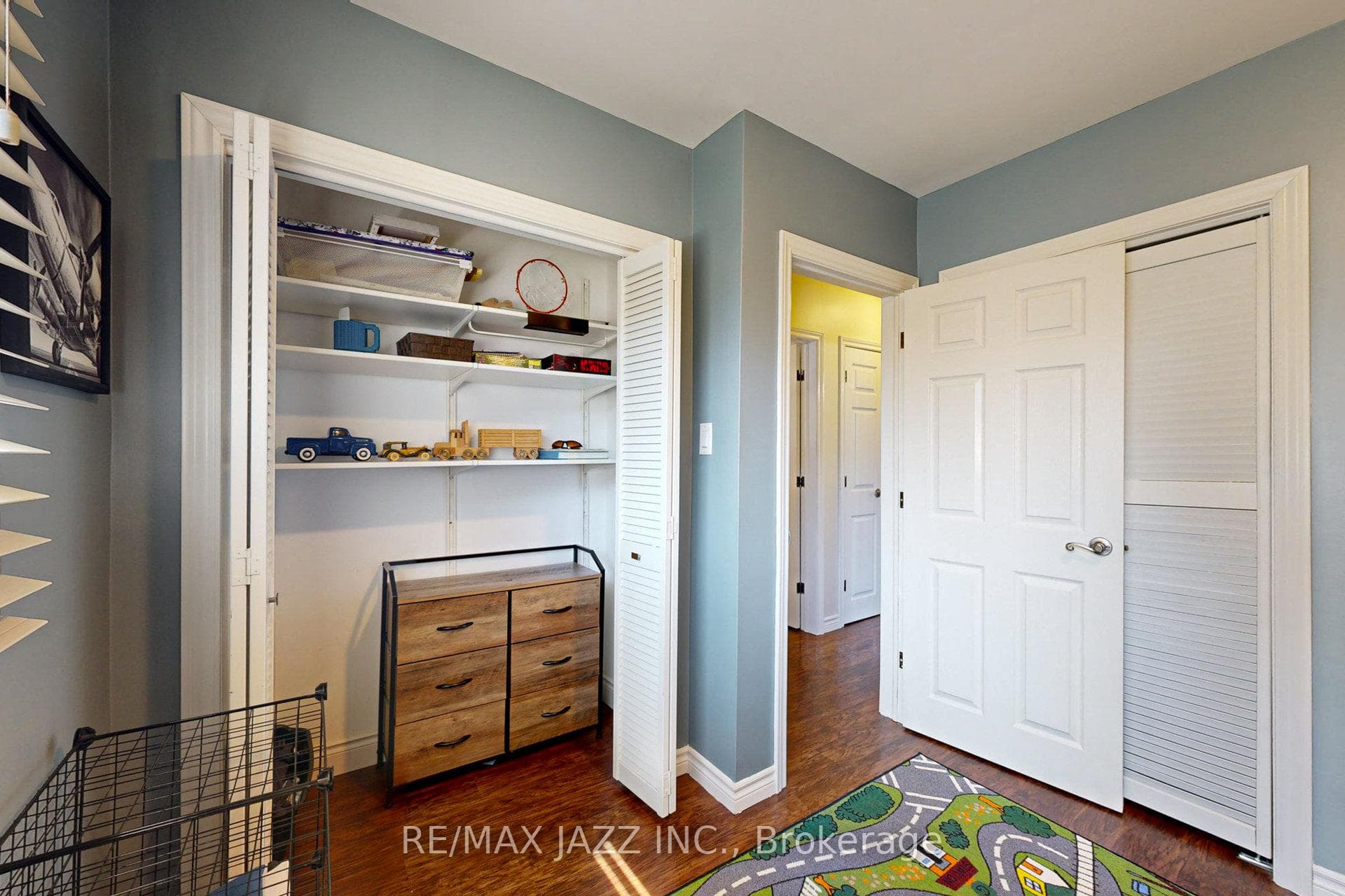 888 Walnut Court photo 18