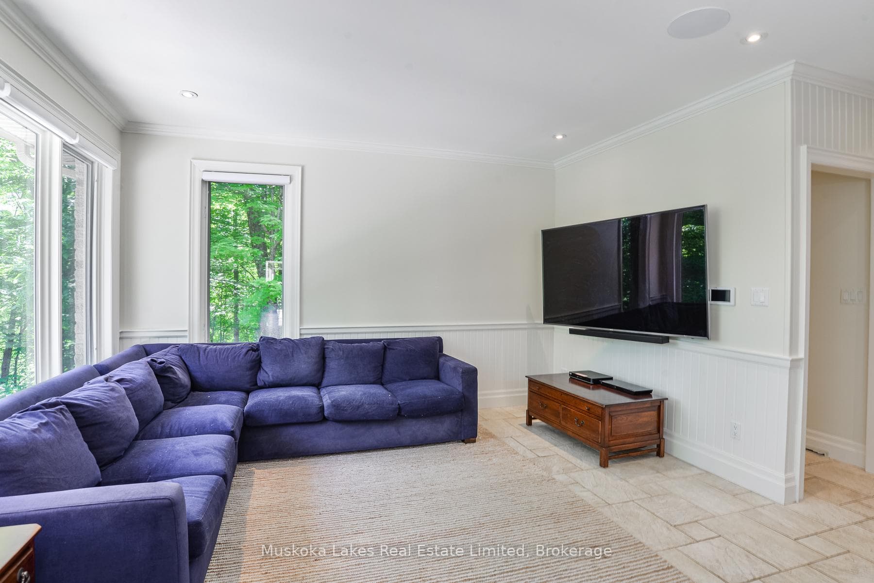 44 Estate Drive photo 12