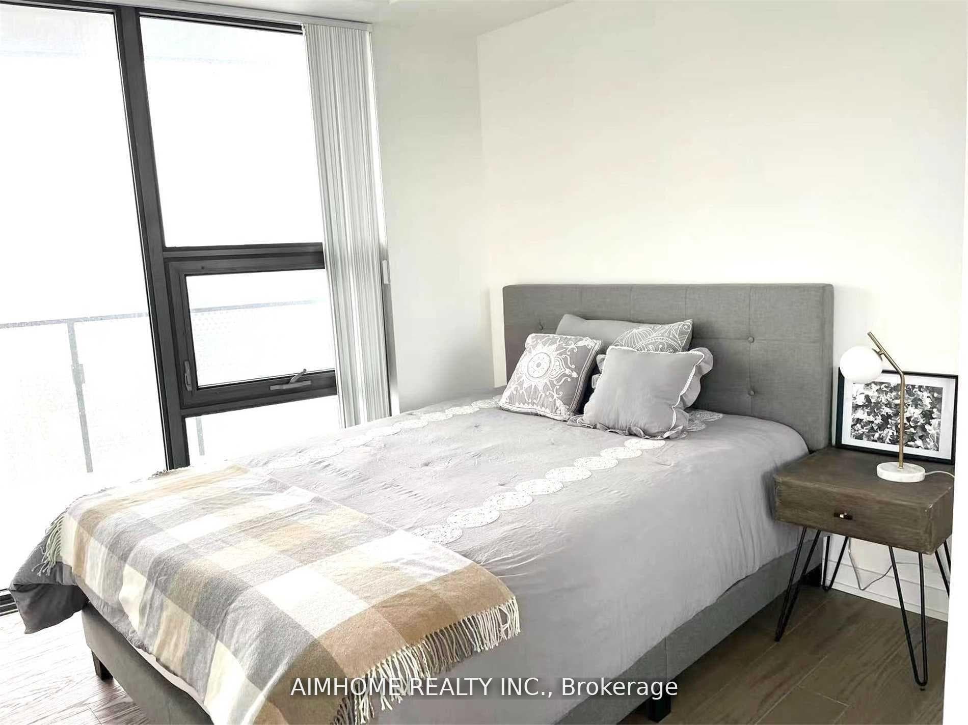 11 Wellesley Street Unit 4011 photo 22