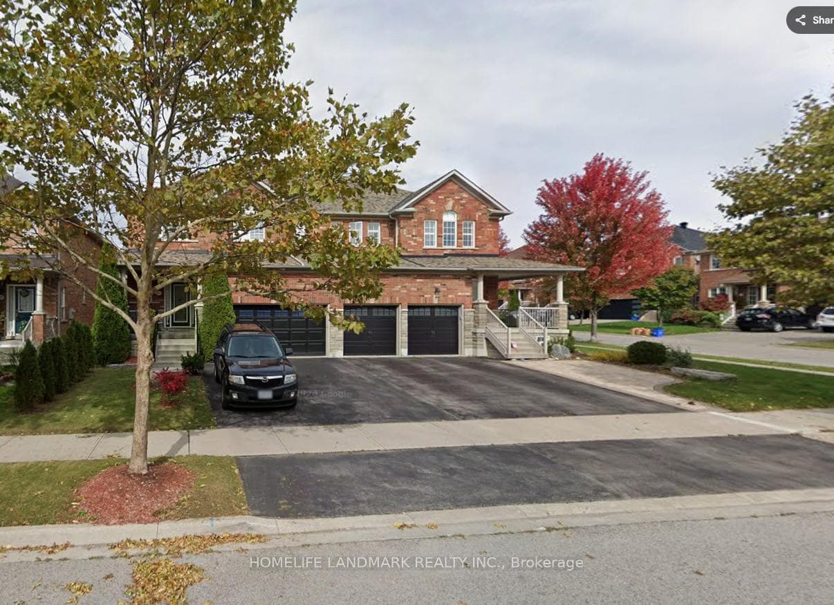 103 Starr Crescent photo 1