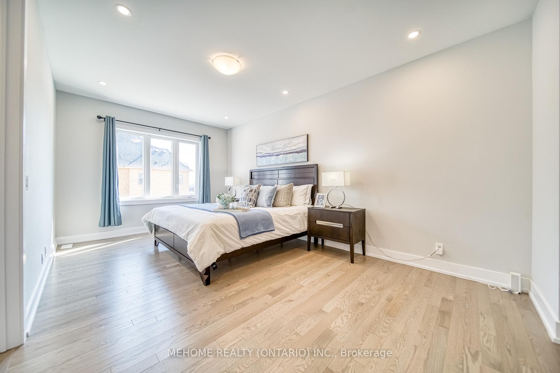 4 Pevensey Lane photo 17