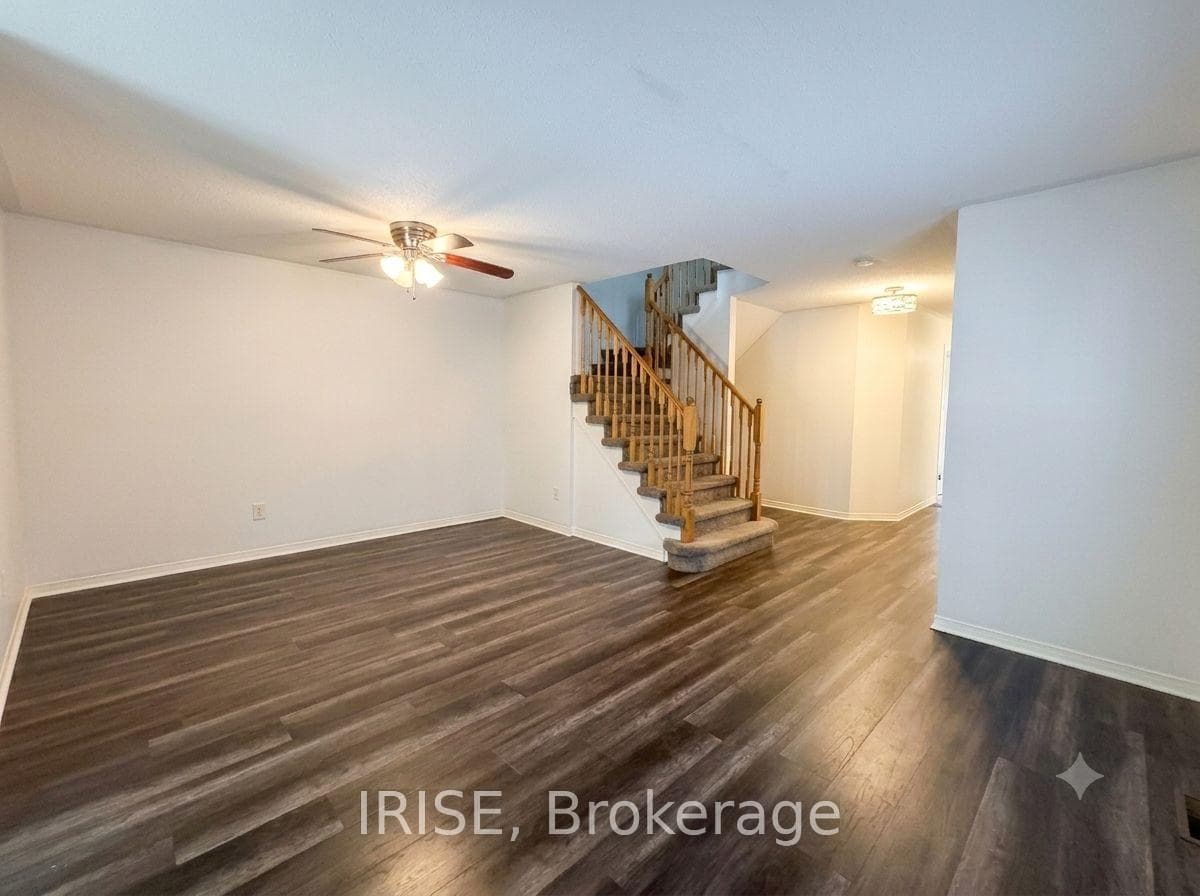 1849 Creek Way photo 3