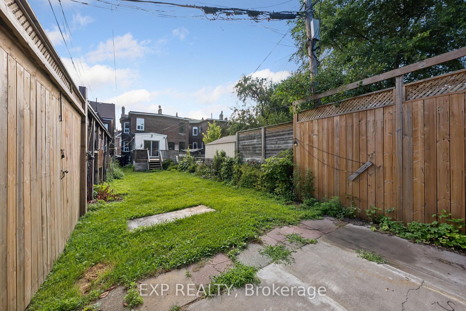 511 Carlaw Avenue photo 10