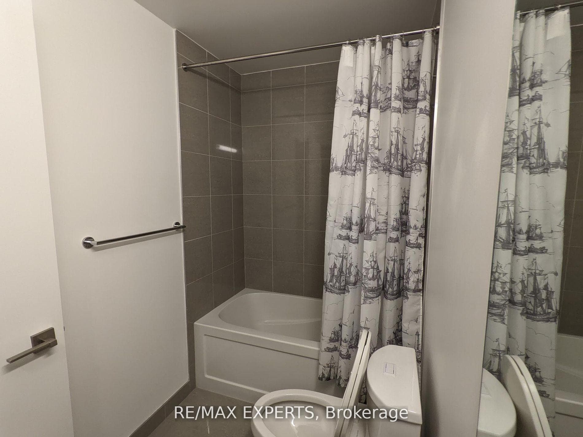 30 Ordnance Street Unit 2204 photo 13