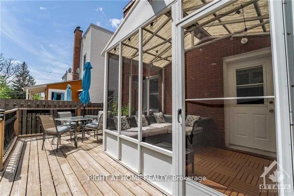 24 Desjardins Avenue photo 15