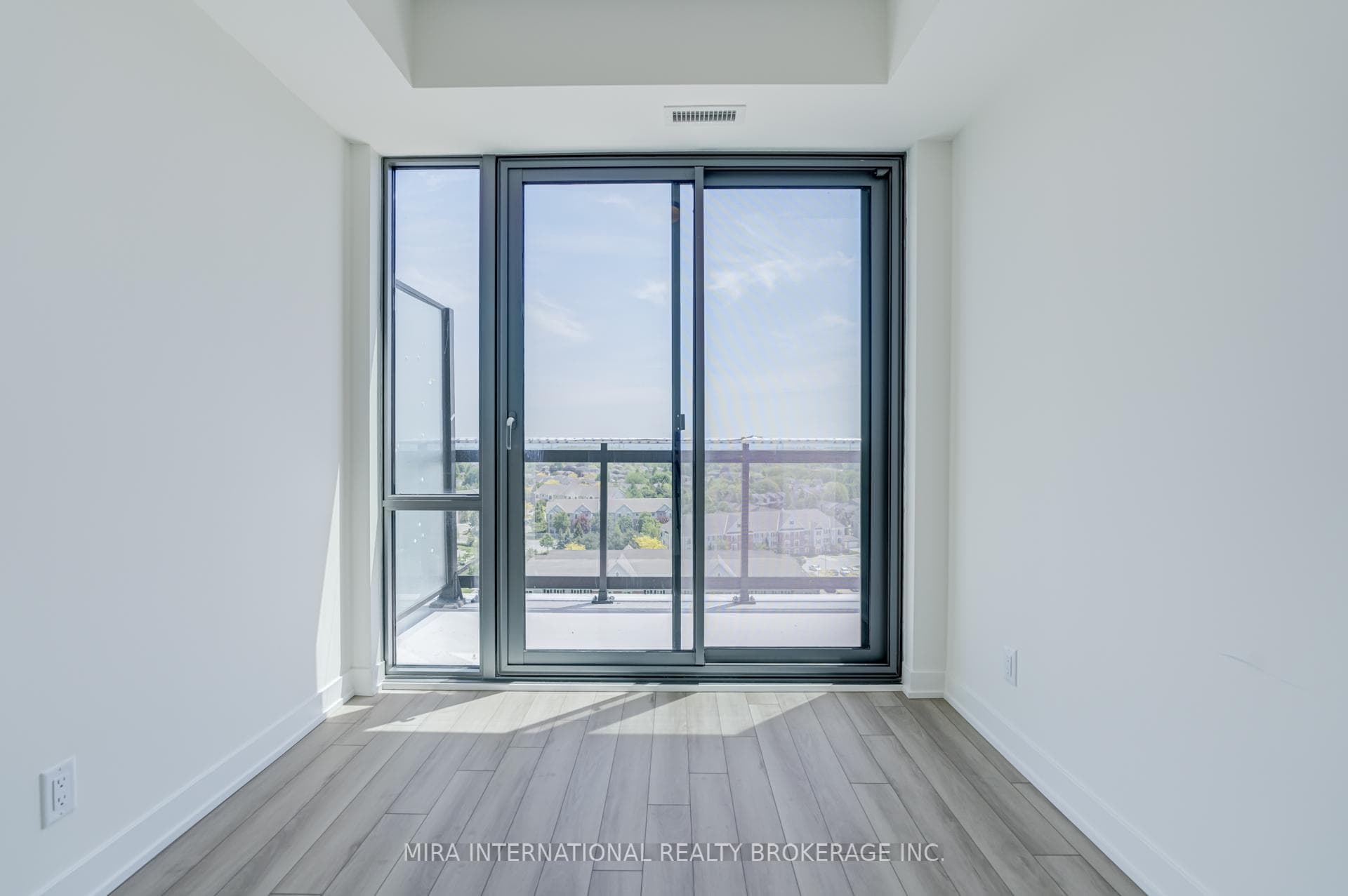 51 Clarington Boulevard Unit 1202 photo 10