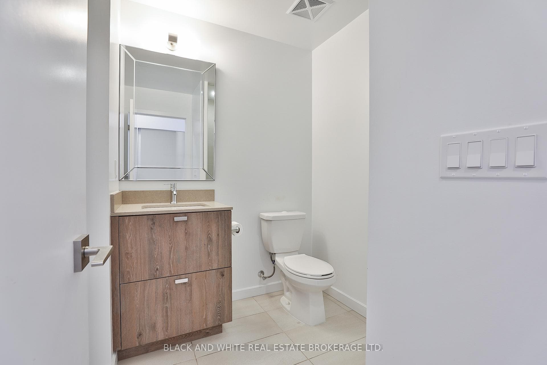 56 Forest Manor Road Unit 1005 photo 13