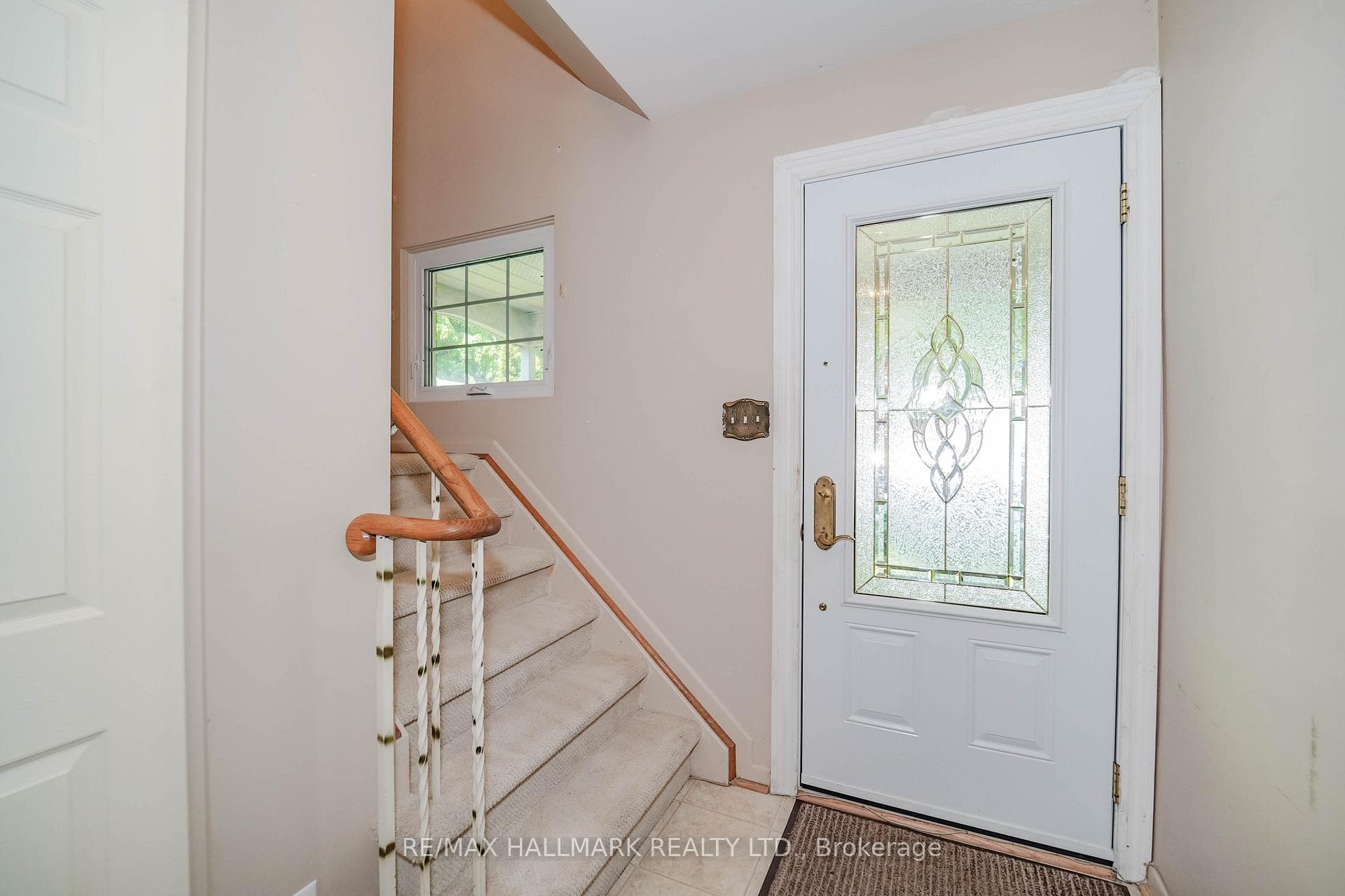 14 Castledene Crescent photo 5