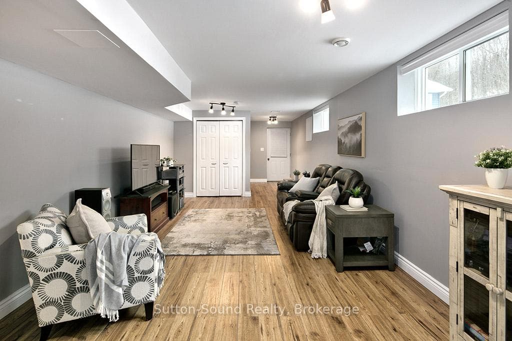 505396 Grey Road 1 Road photo 30