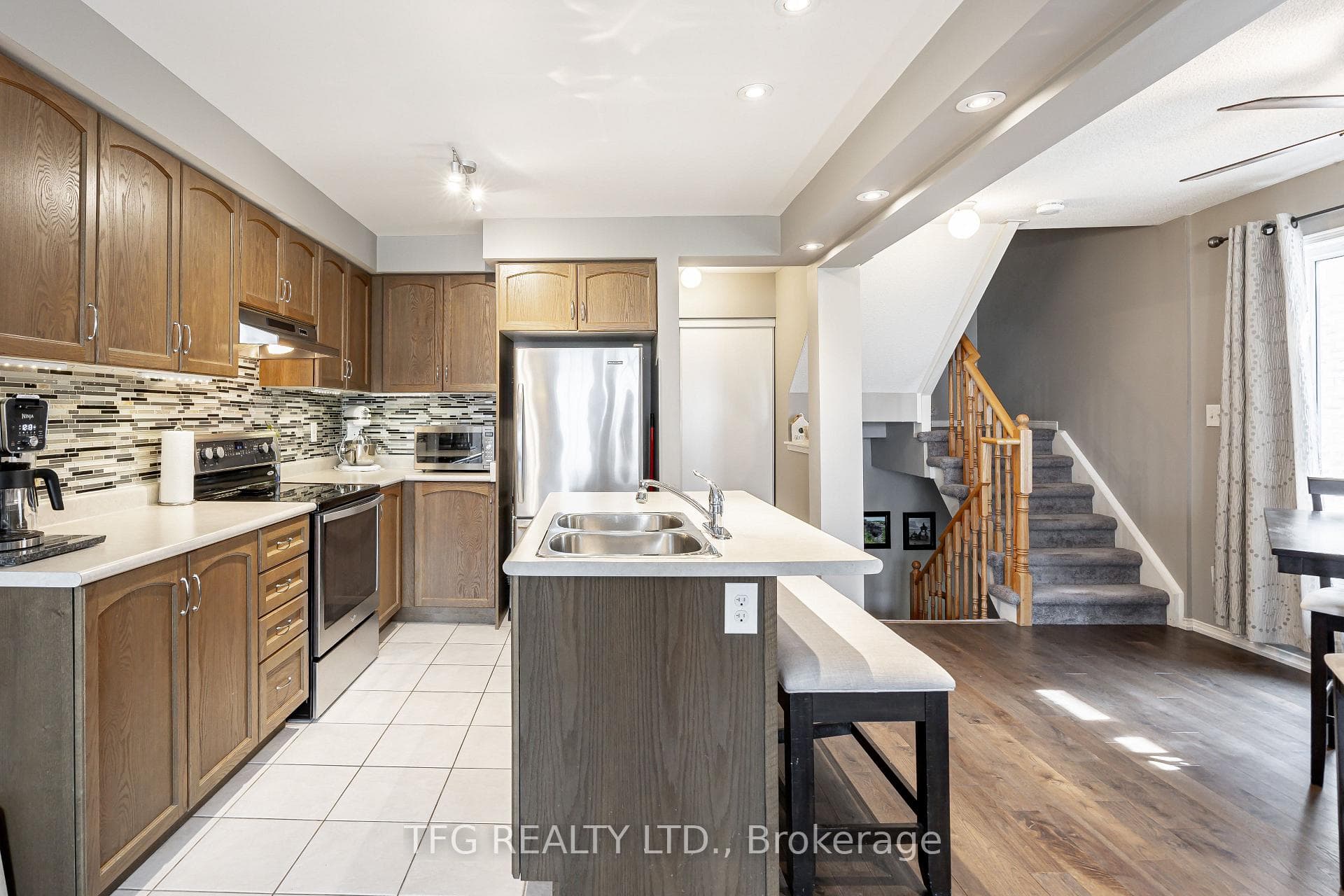 13 Blunden Road photo 9