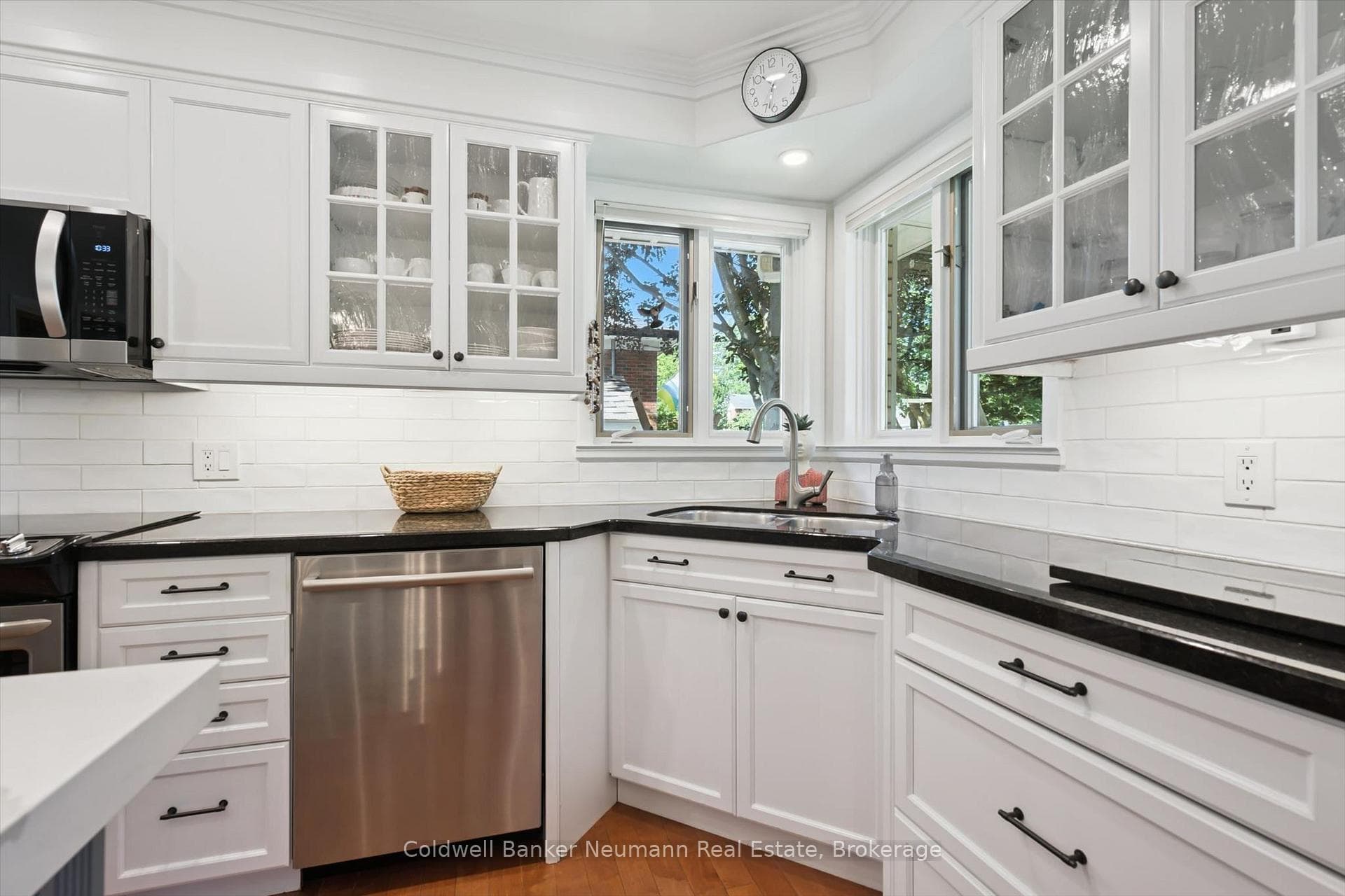 25 Bennett Avenue photo 9