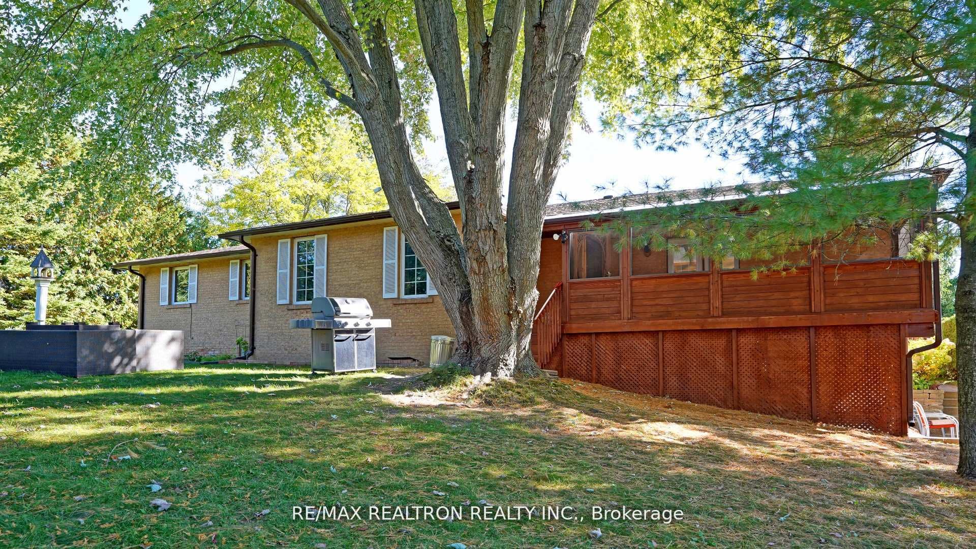 240 Webb Road photo 45