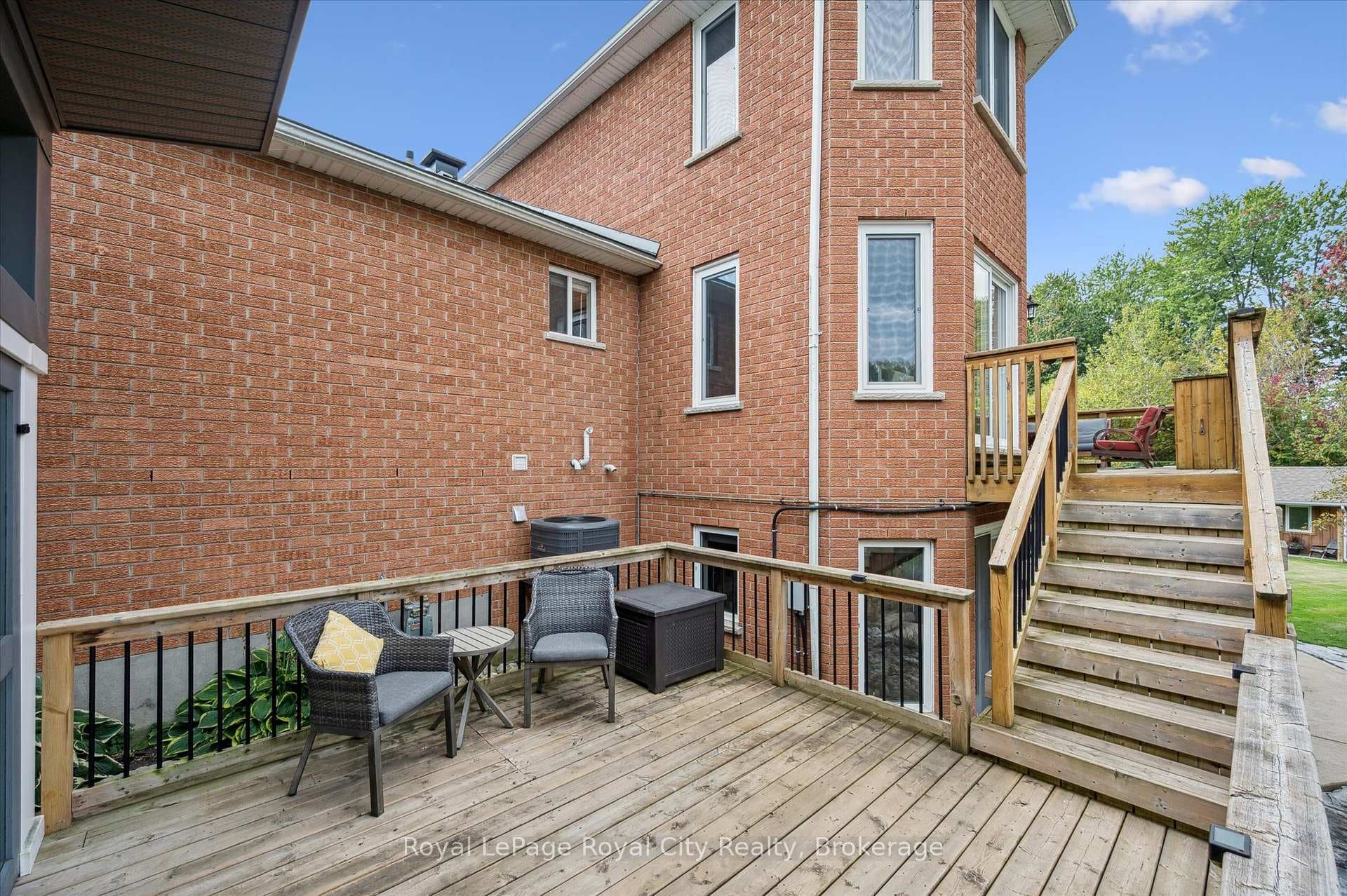 11 Adam Court photo 34