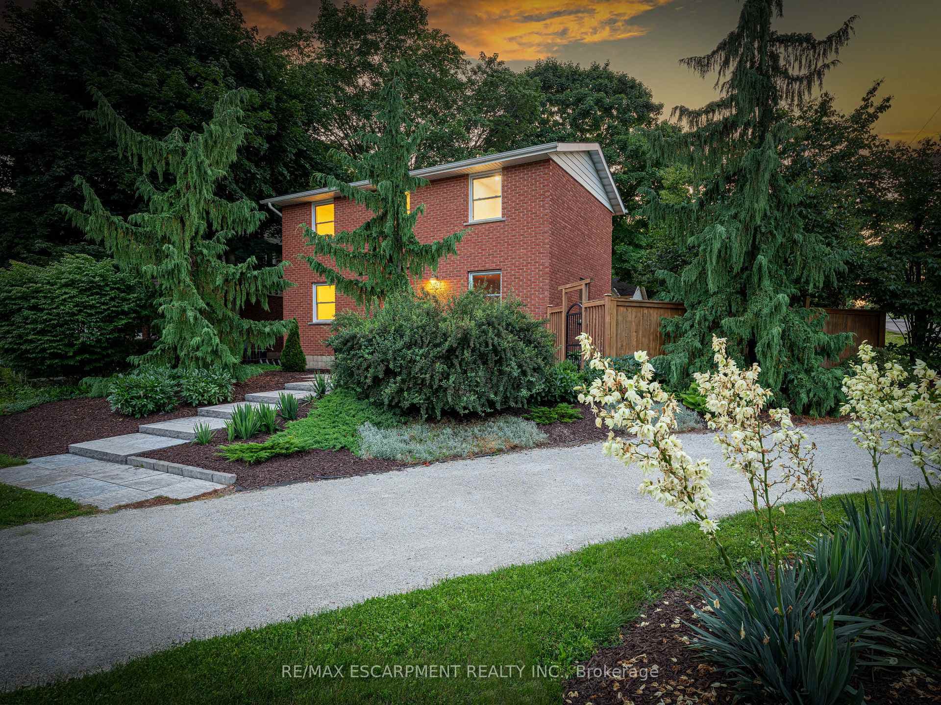156 Jackson Street photo 2