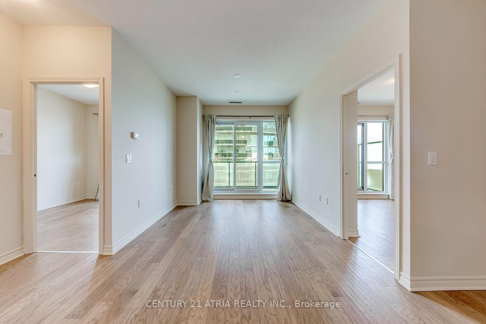 39 Annie Craig Drive Unit 1512 photo 2