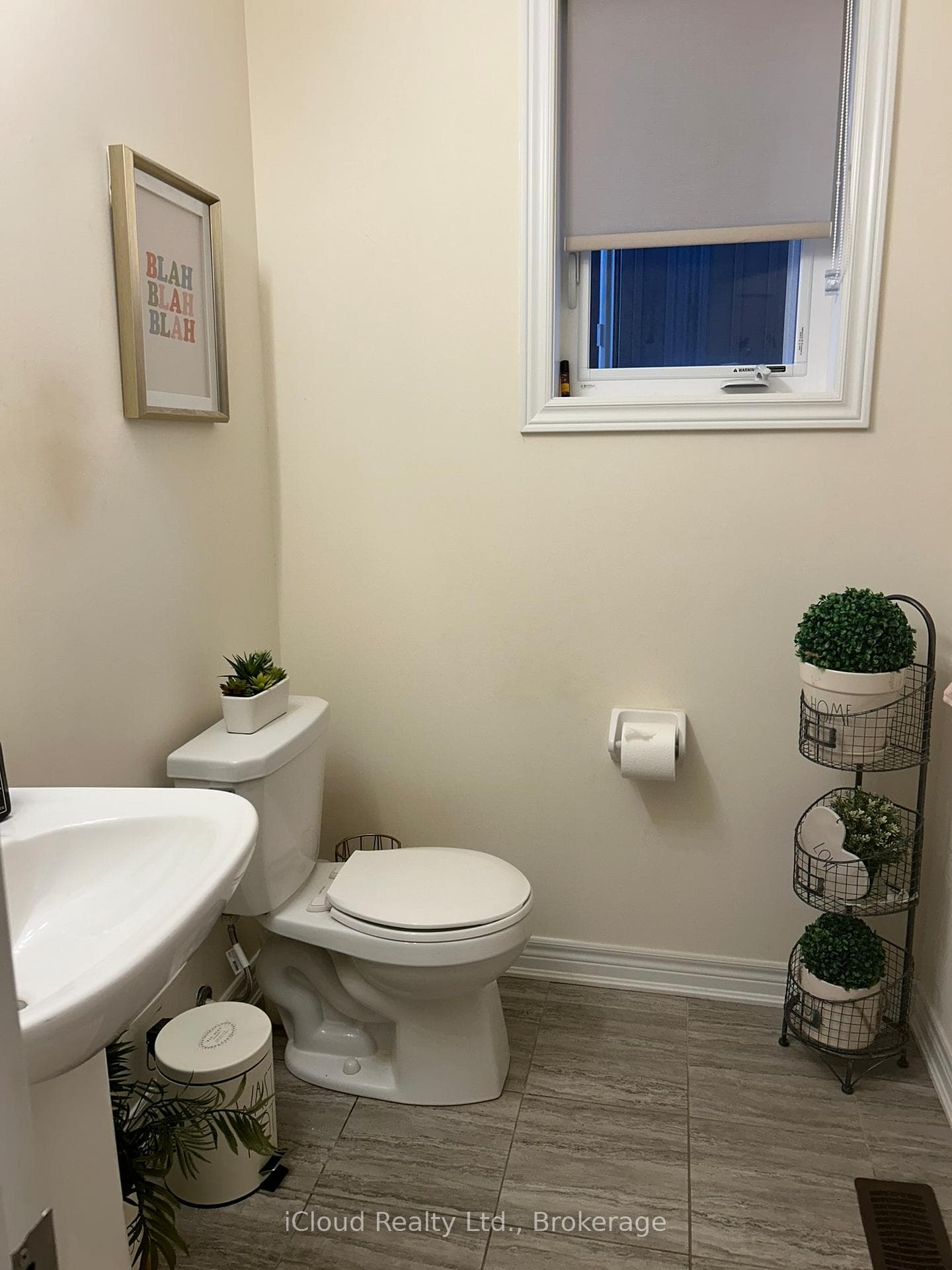 37 Homestead Way Unit Upper photo 21