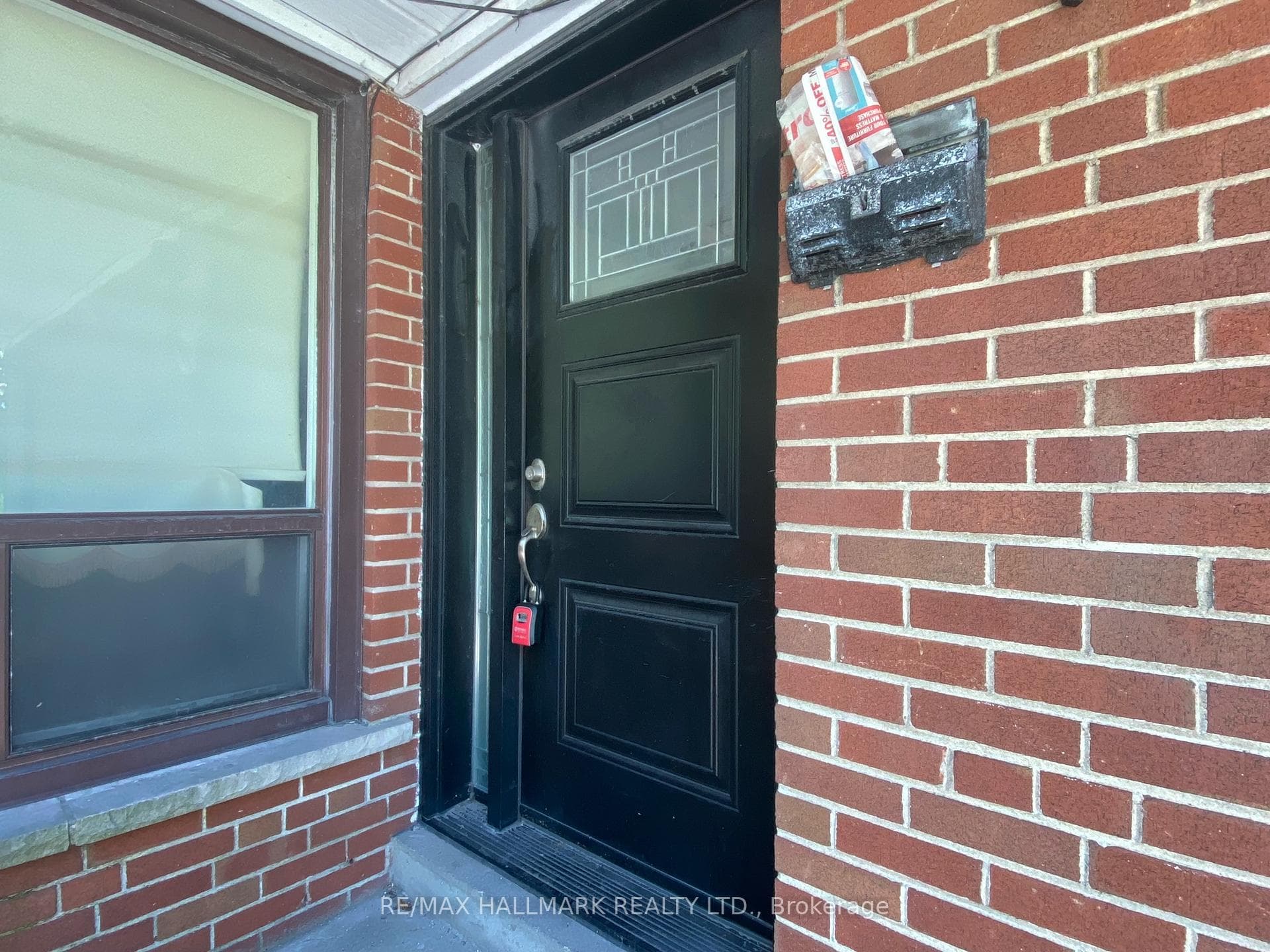 230 Crocus Drive photo 6