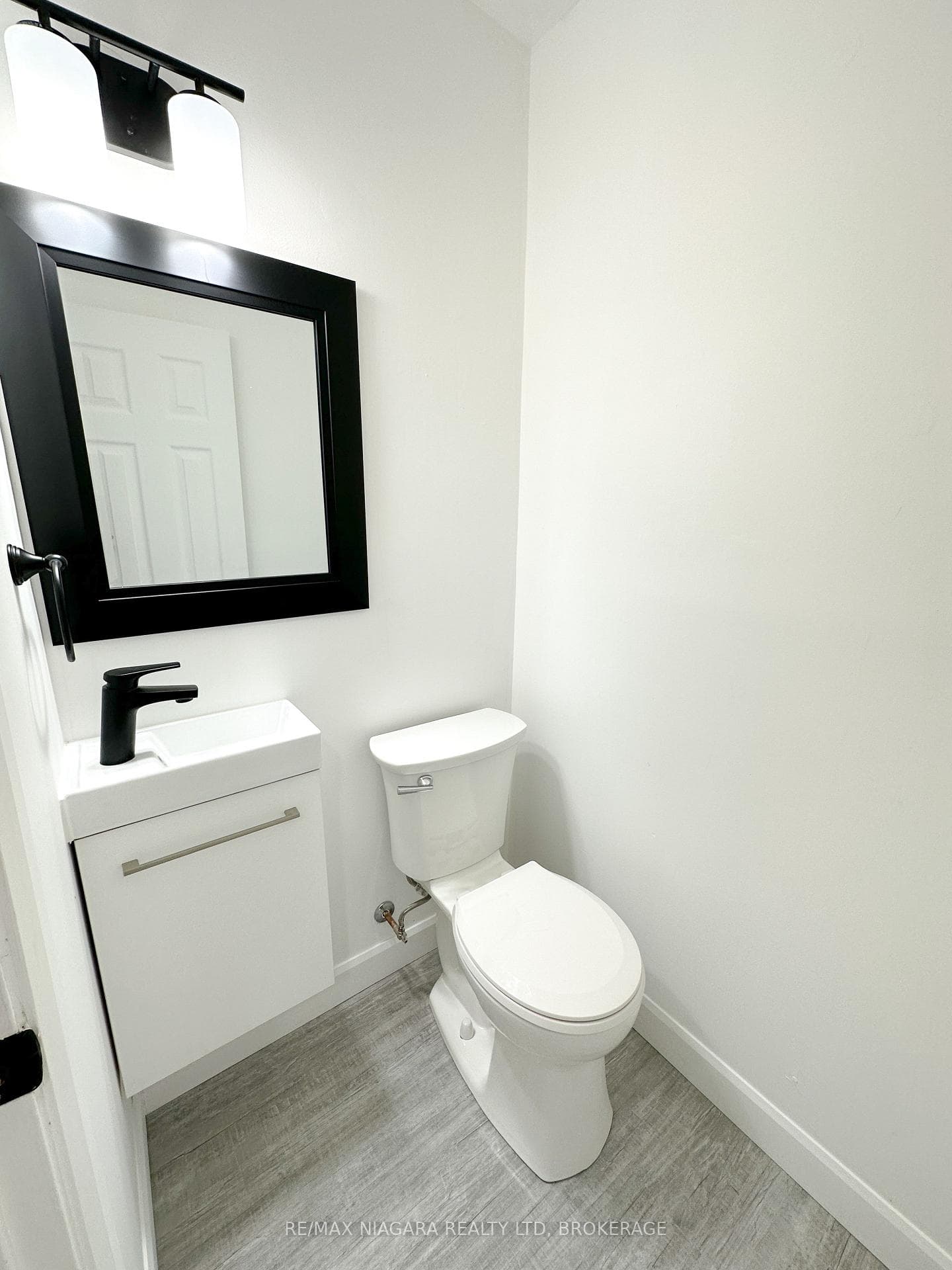 71 Hagey Avenue Unit 1 photo 7