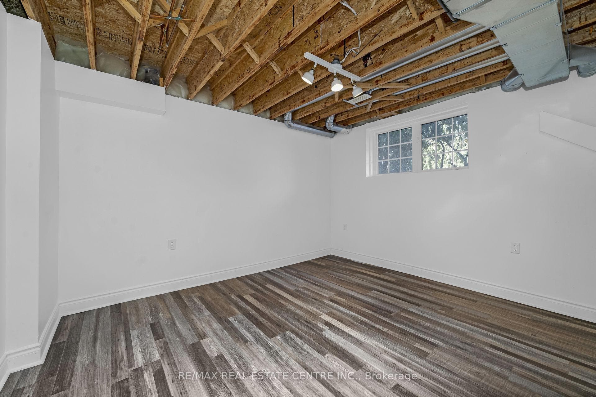 11F James Street photo 28