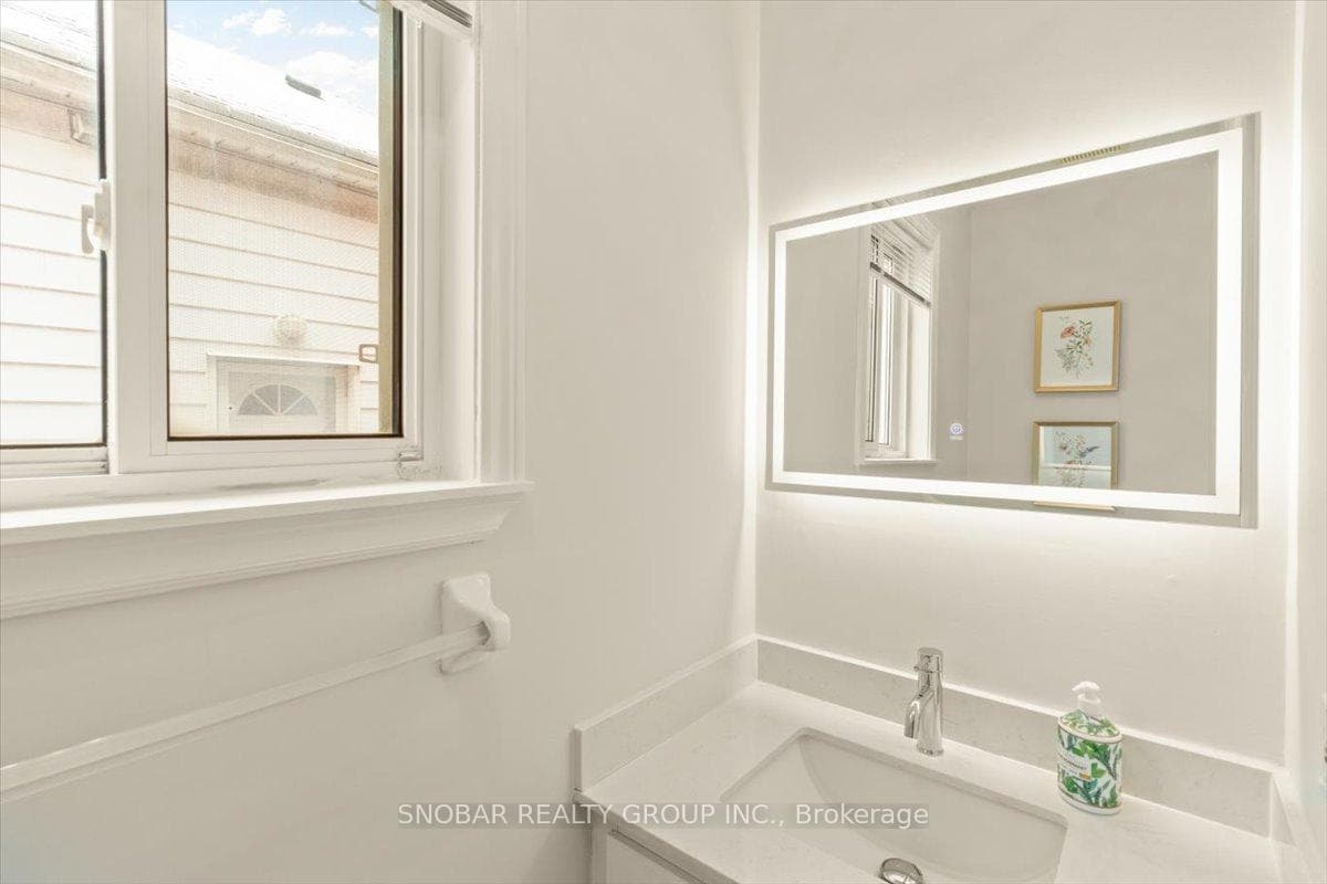 160 Hay Avenue photo 5